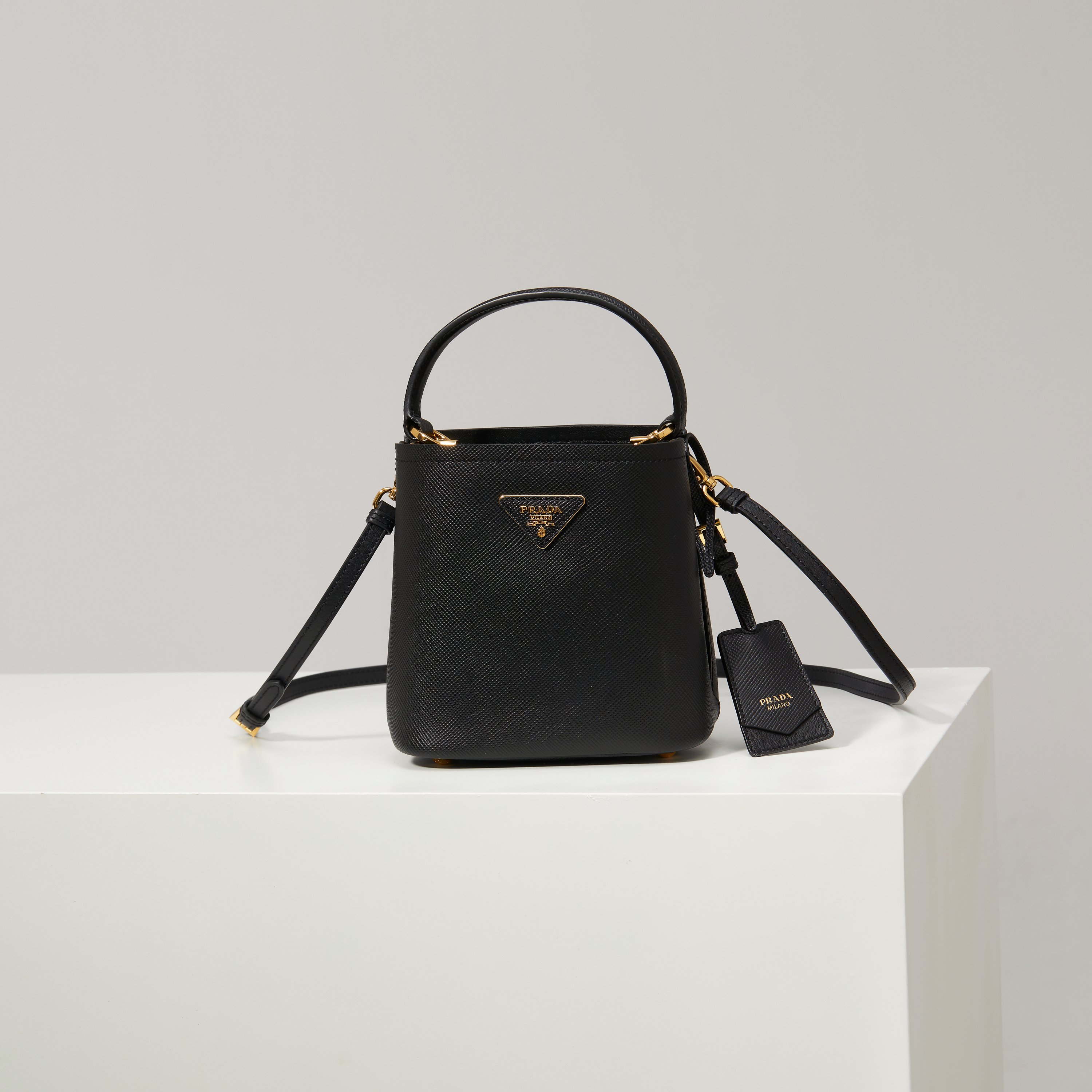 Prada Basic Bag Sheepskin Black M-l-s