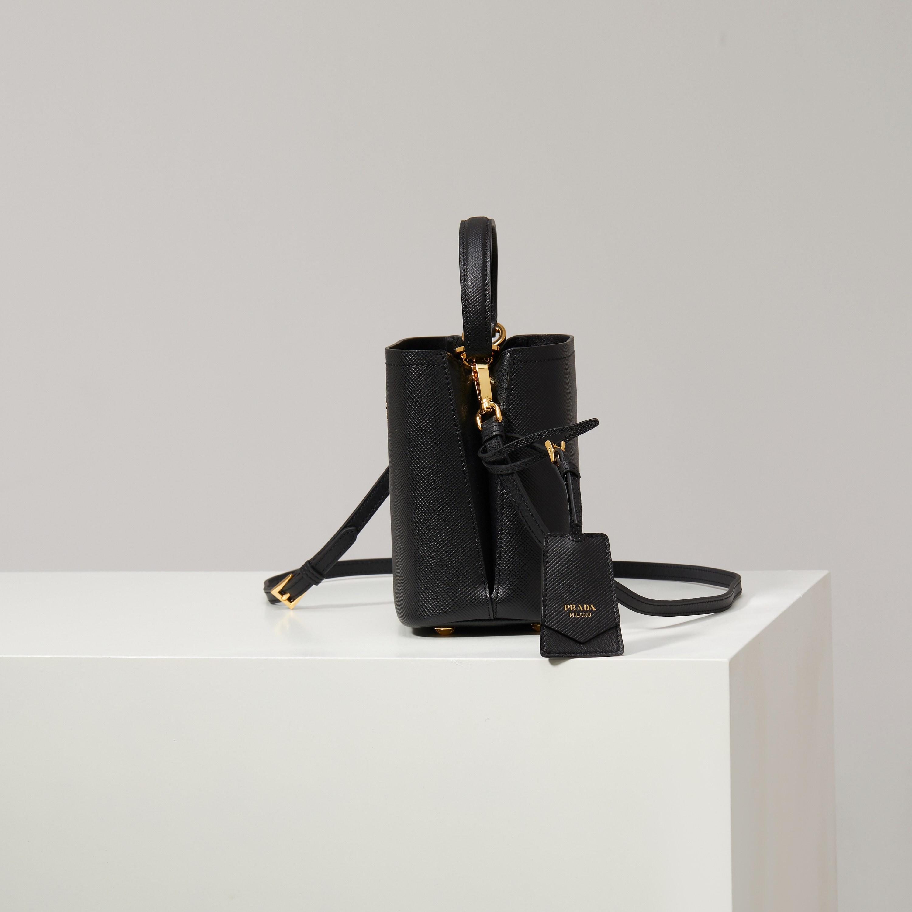 Prada Basic Bag Sheepskin Black M-l-s