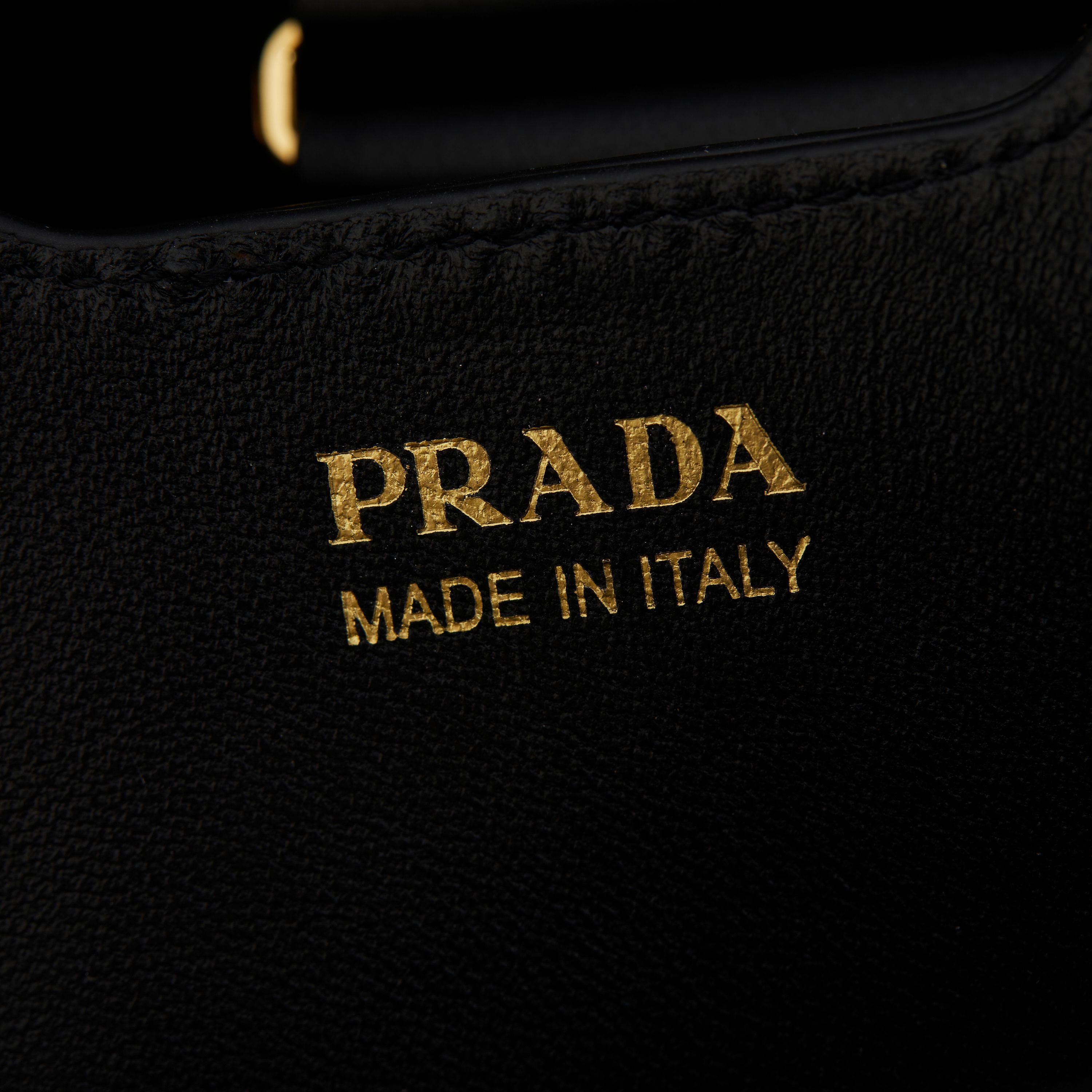 Prada Basic Bag Sheepskin Black M-l-s