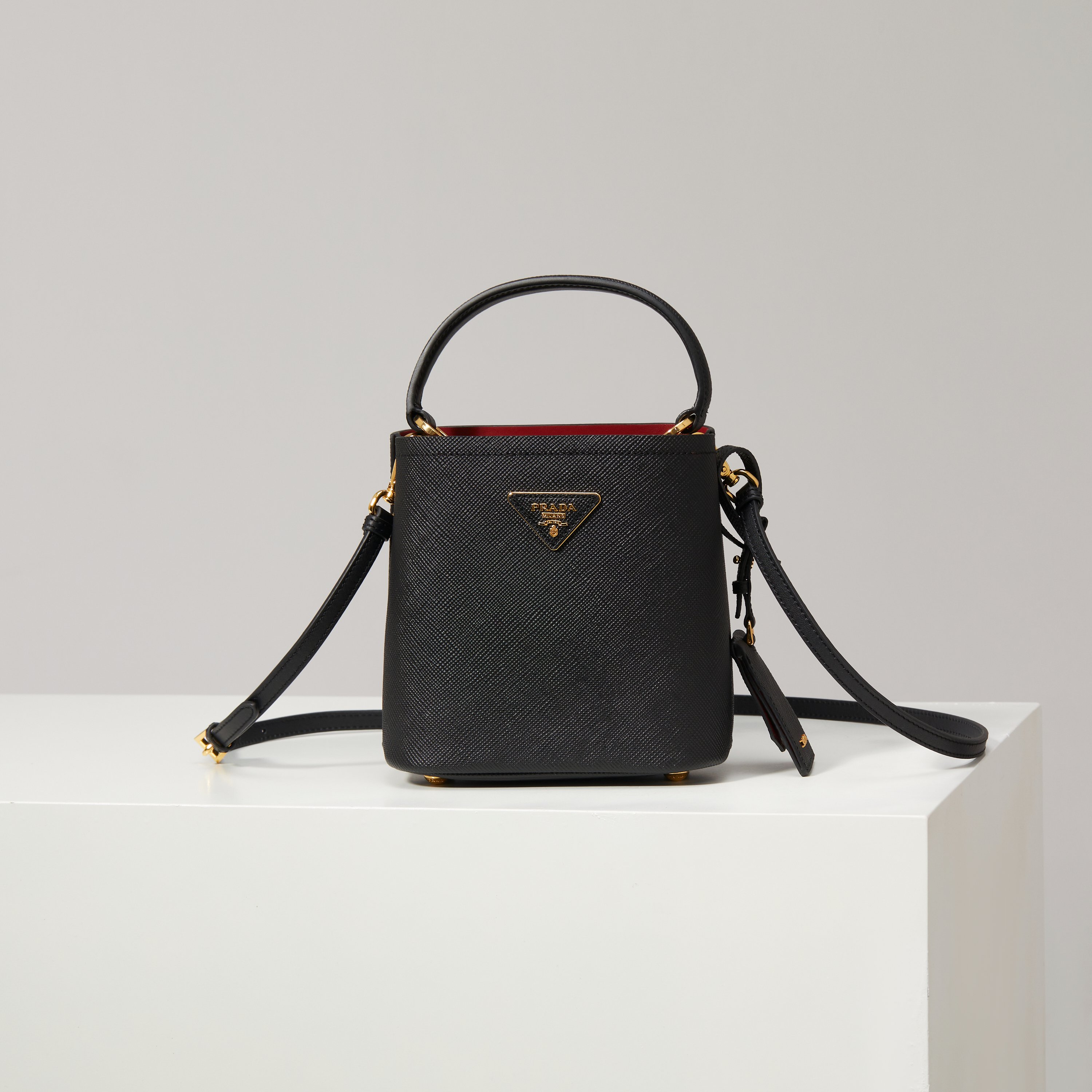 Prada Basic Bag Sheepskin Black M-l-s