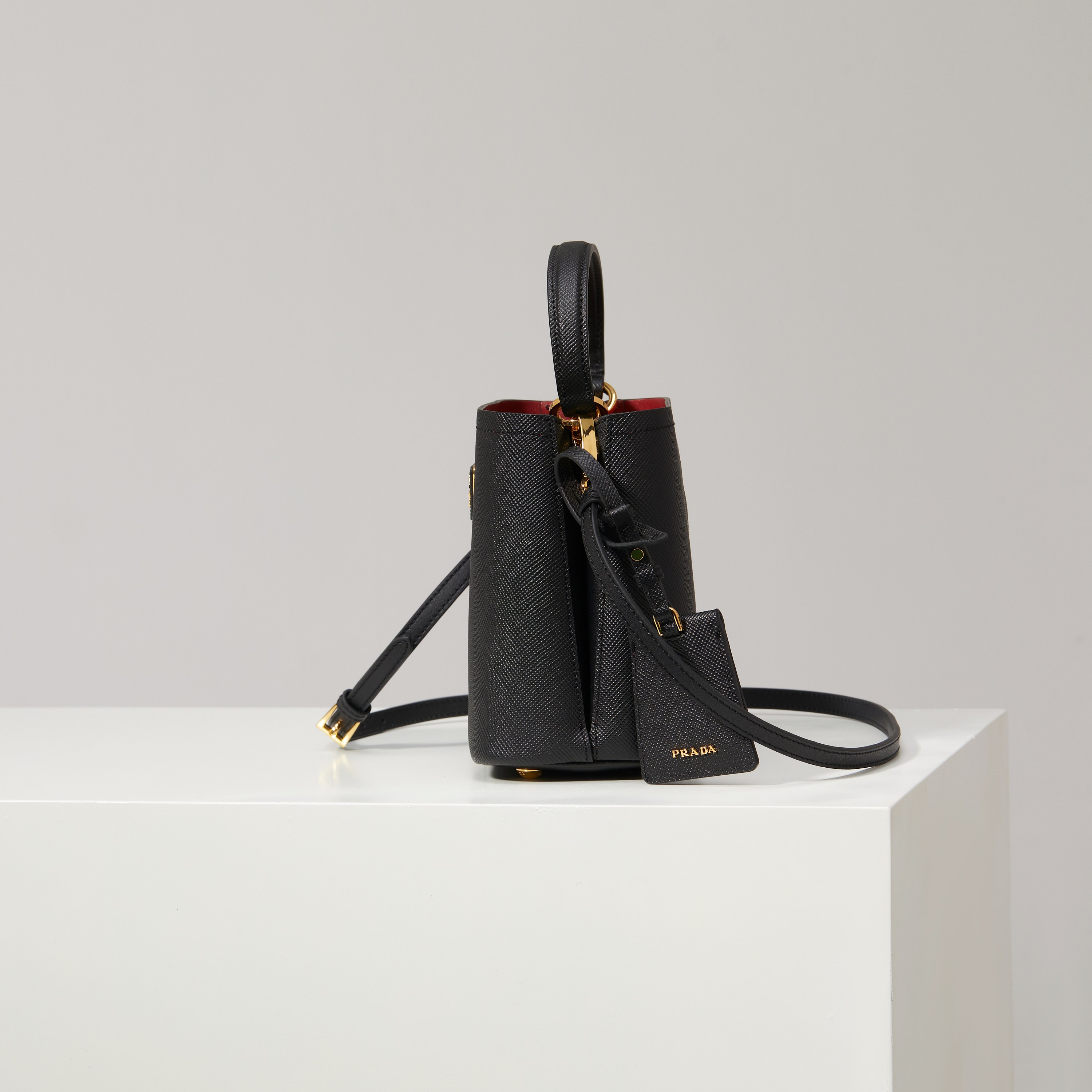 Prada Basic Bag Sheepskin Black M-l-s