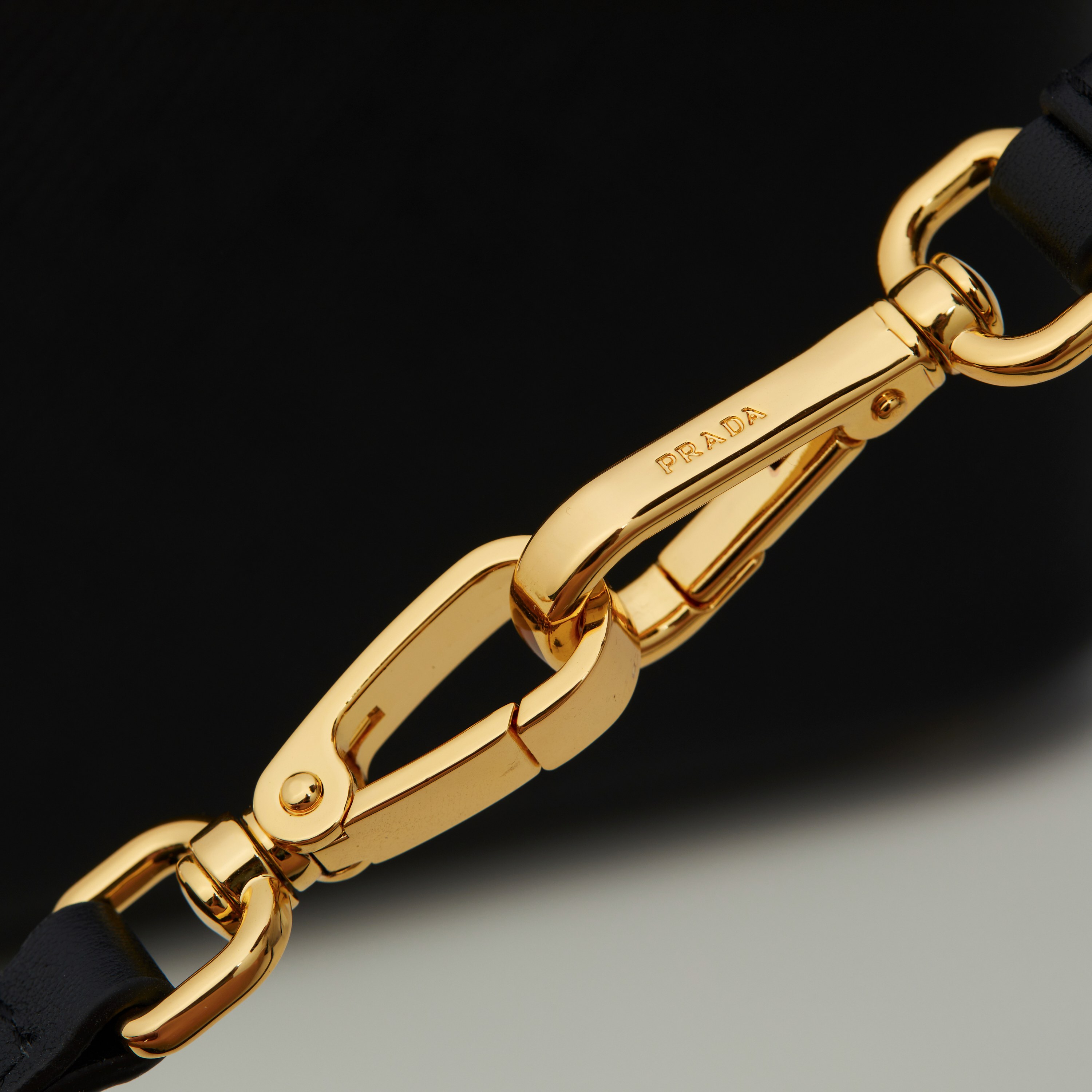 Prada Basic Bag Sheepskin Black M-l-s