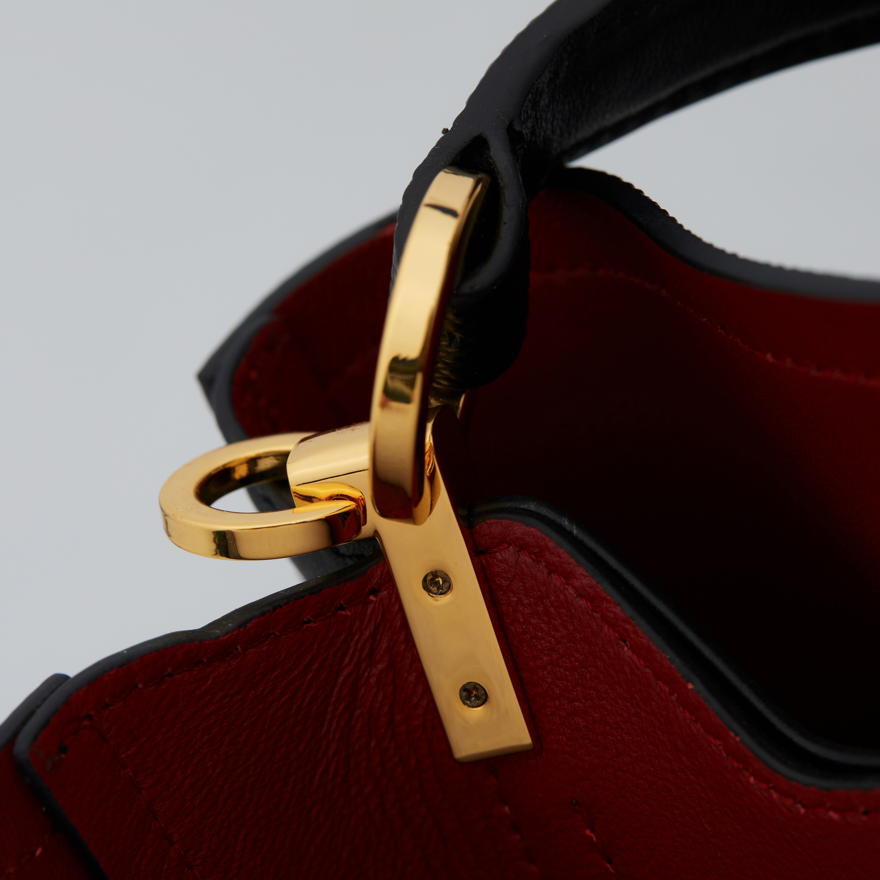 Prada Basic Bag Sheepskin Black M-l-s