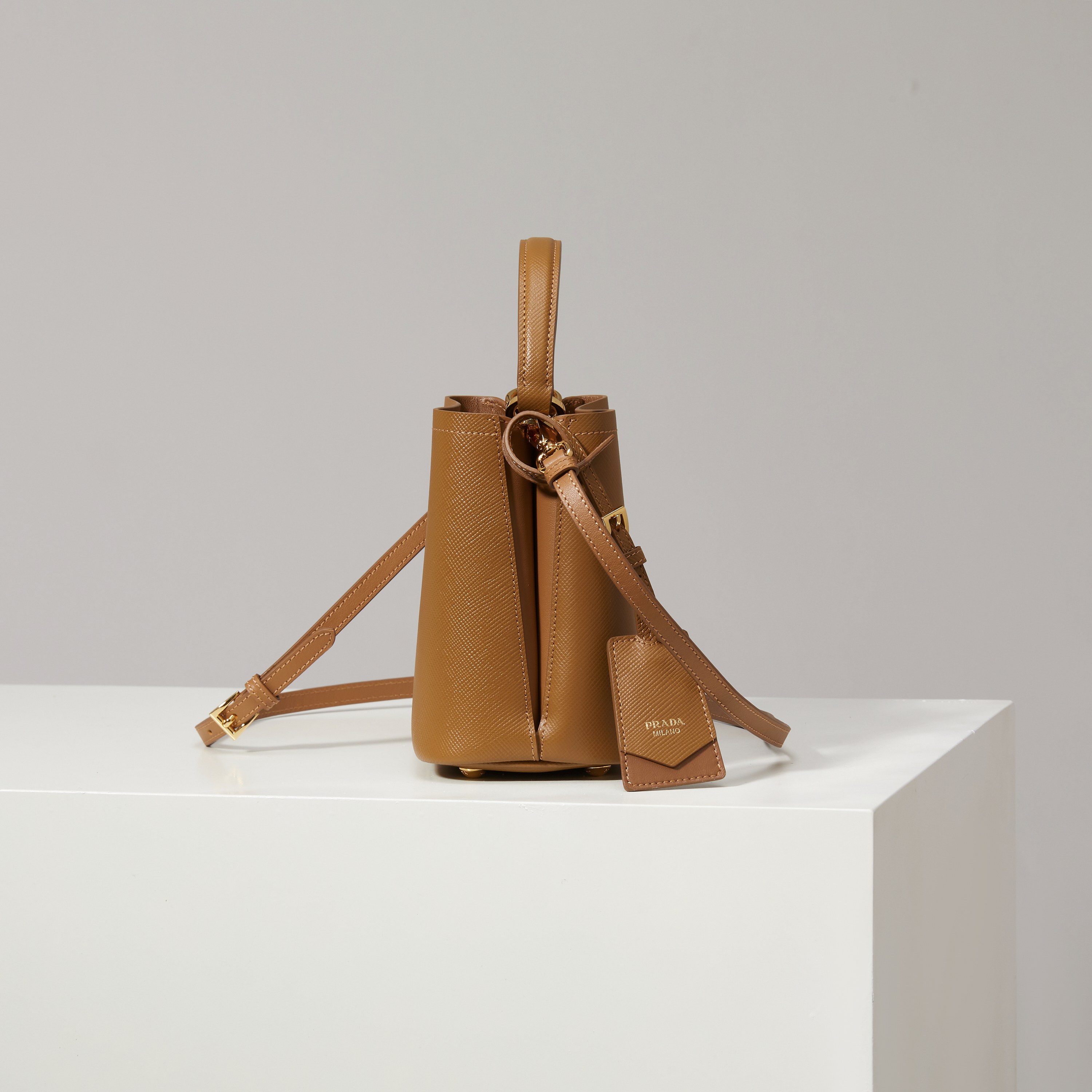 Prada Basic Bag Sheepskin M-l-s