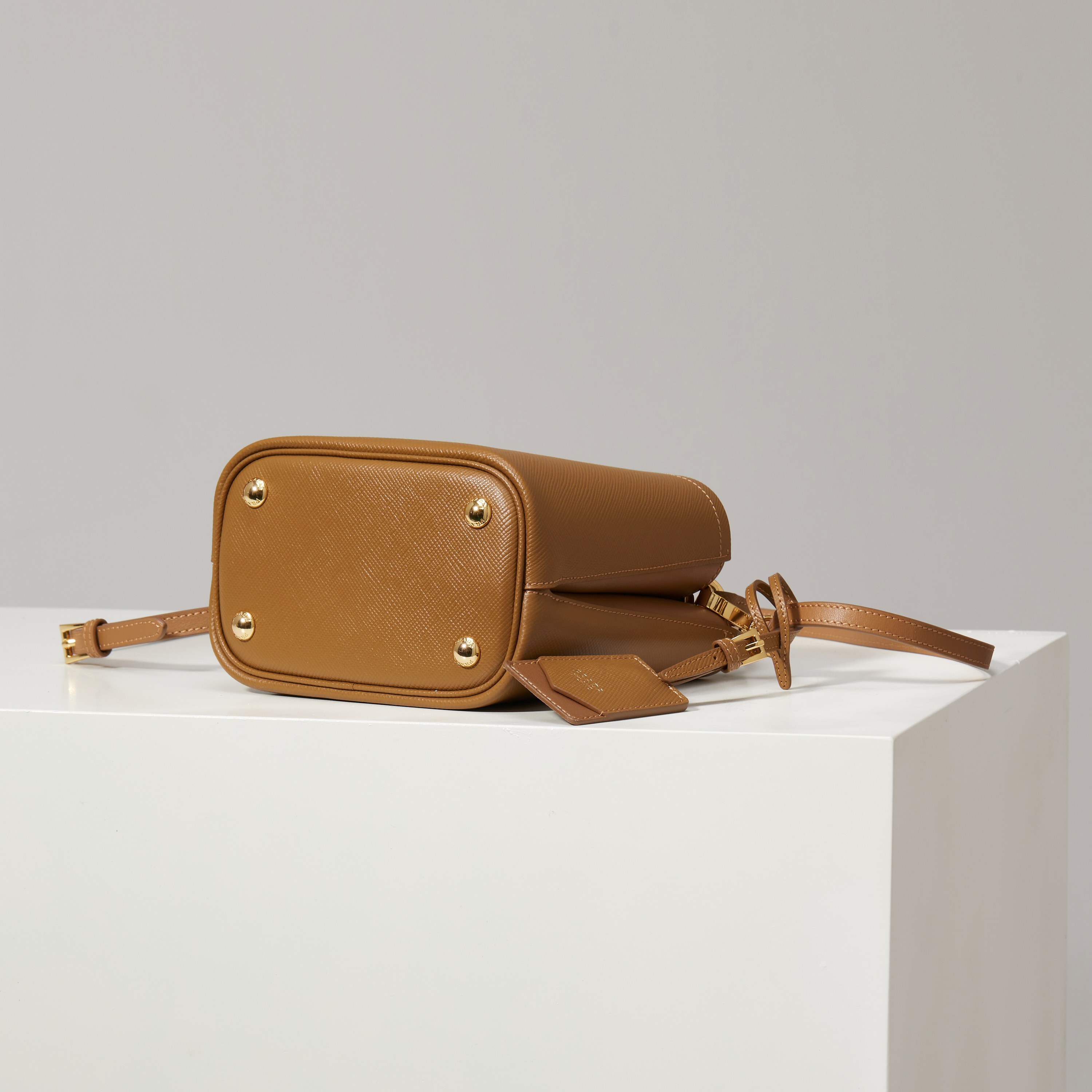 Prada Basic Bag Sheepskin M-l-s