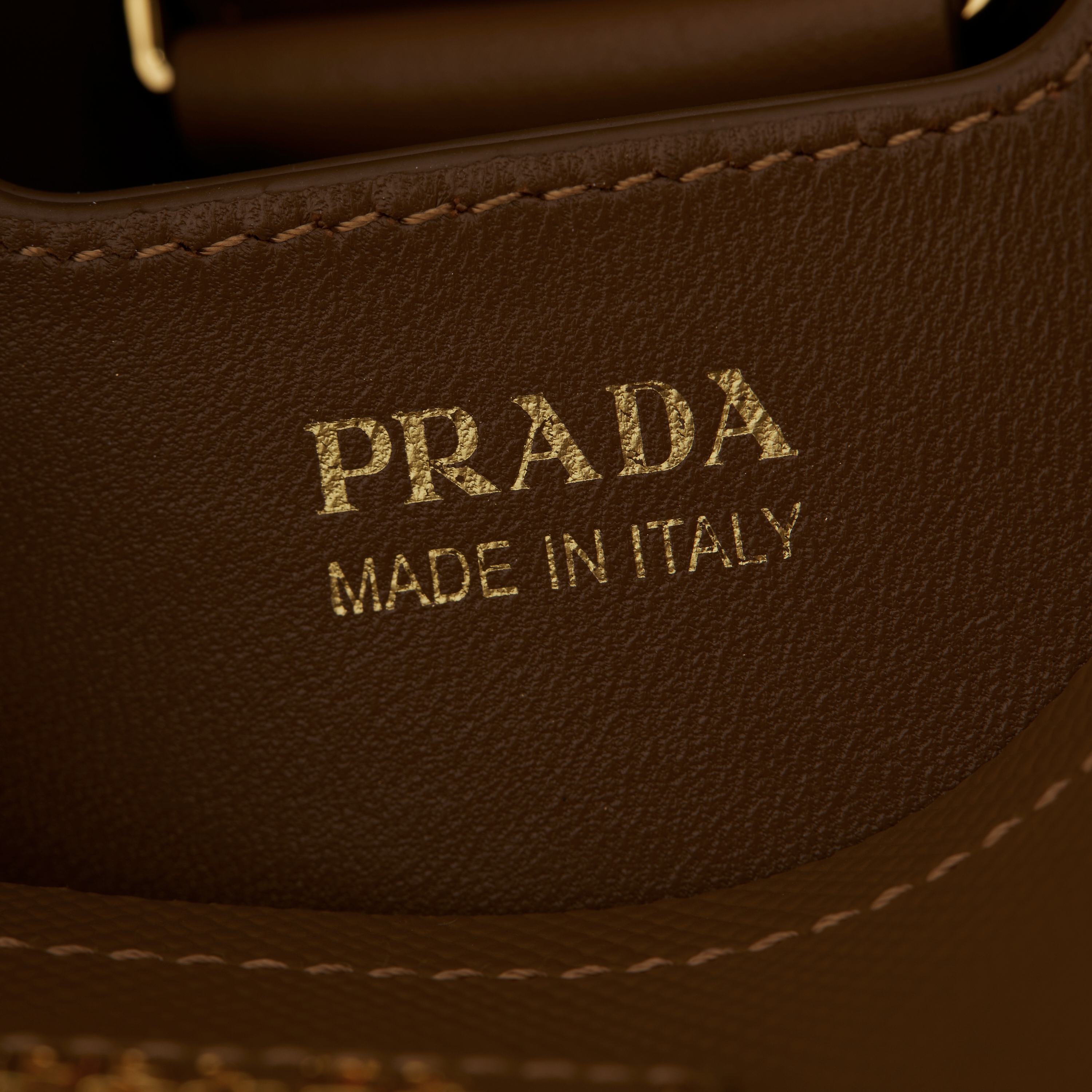 Prada Basic Bag Sheepskin M-l-s