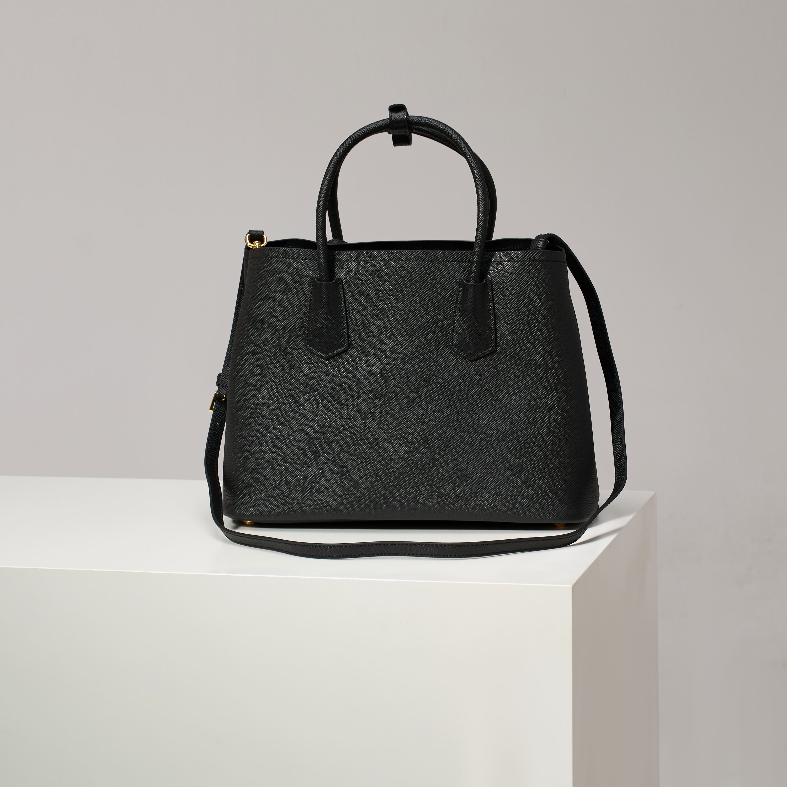 Prada Tote Bag Cow Leather Black 33cm-14cm