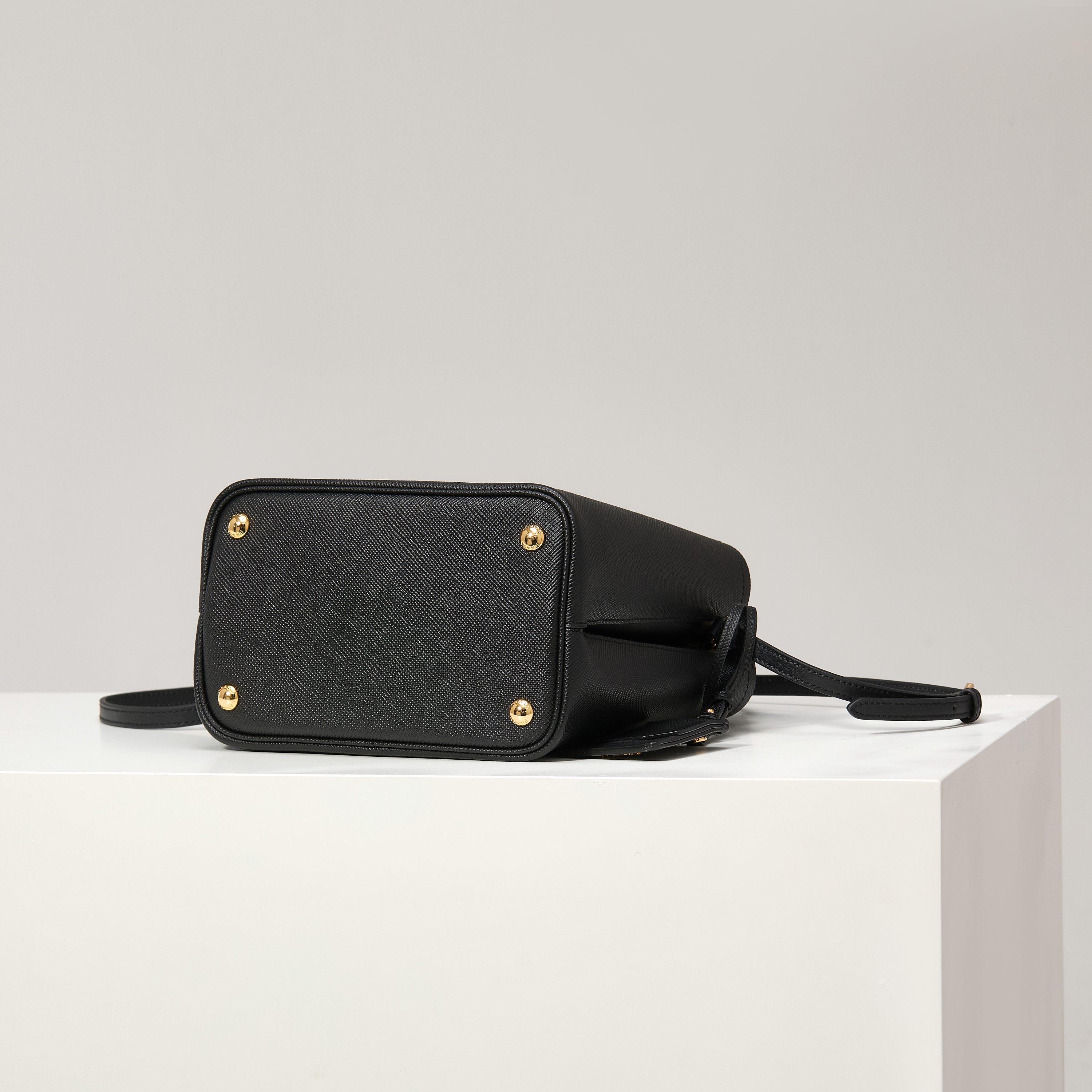 Prada Bucket Bag Sheepskin Black 13cm-s