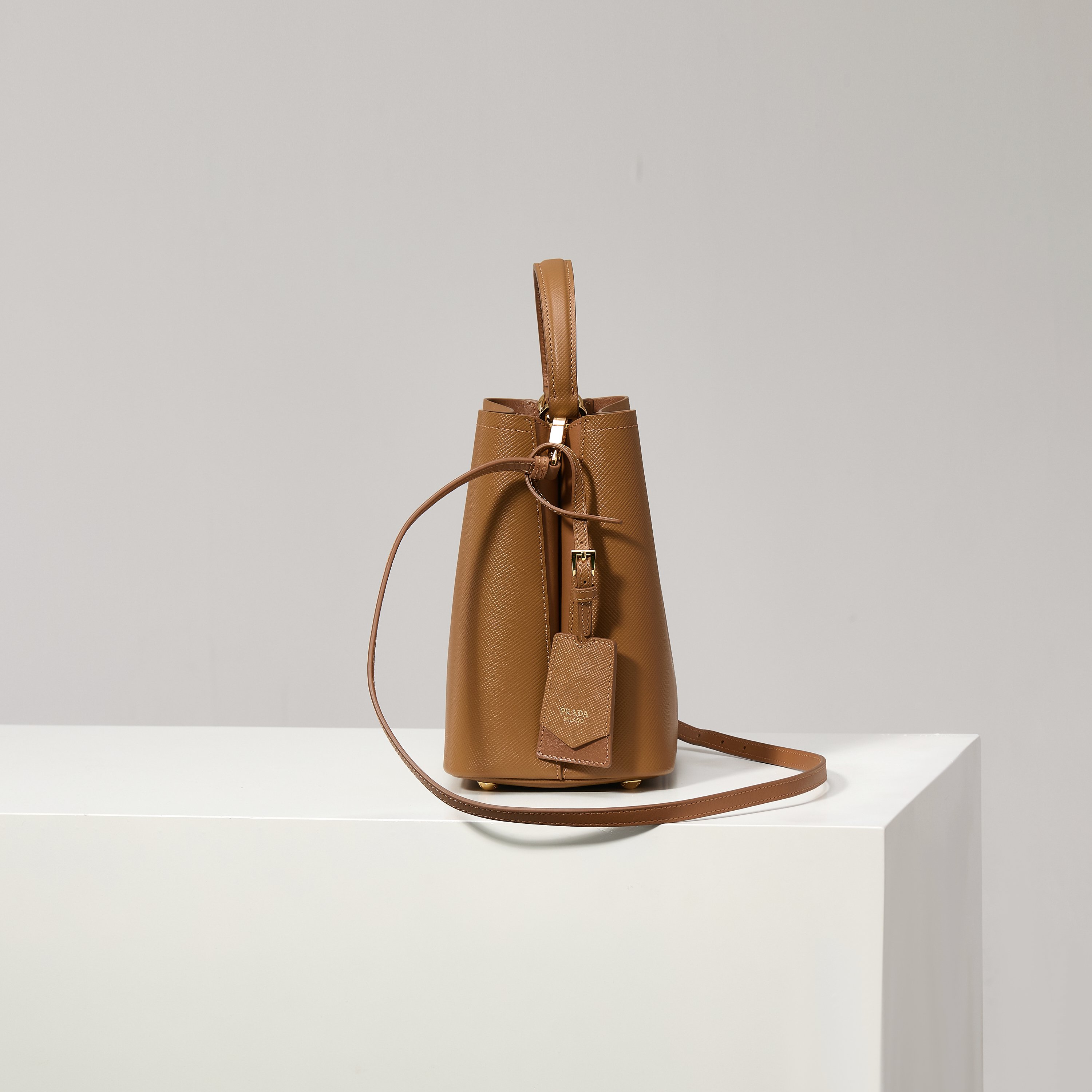 Prada Bucket Bag Sheepskin 13cm-s