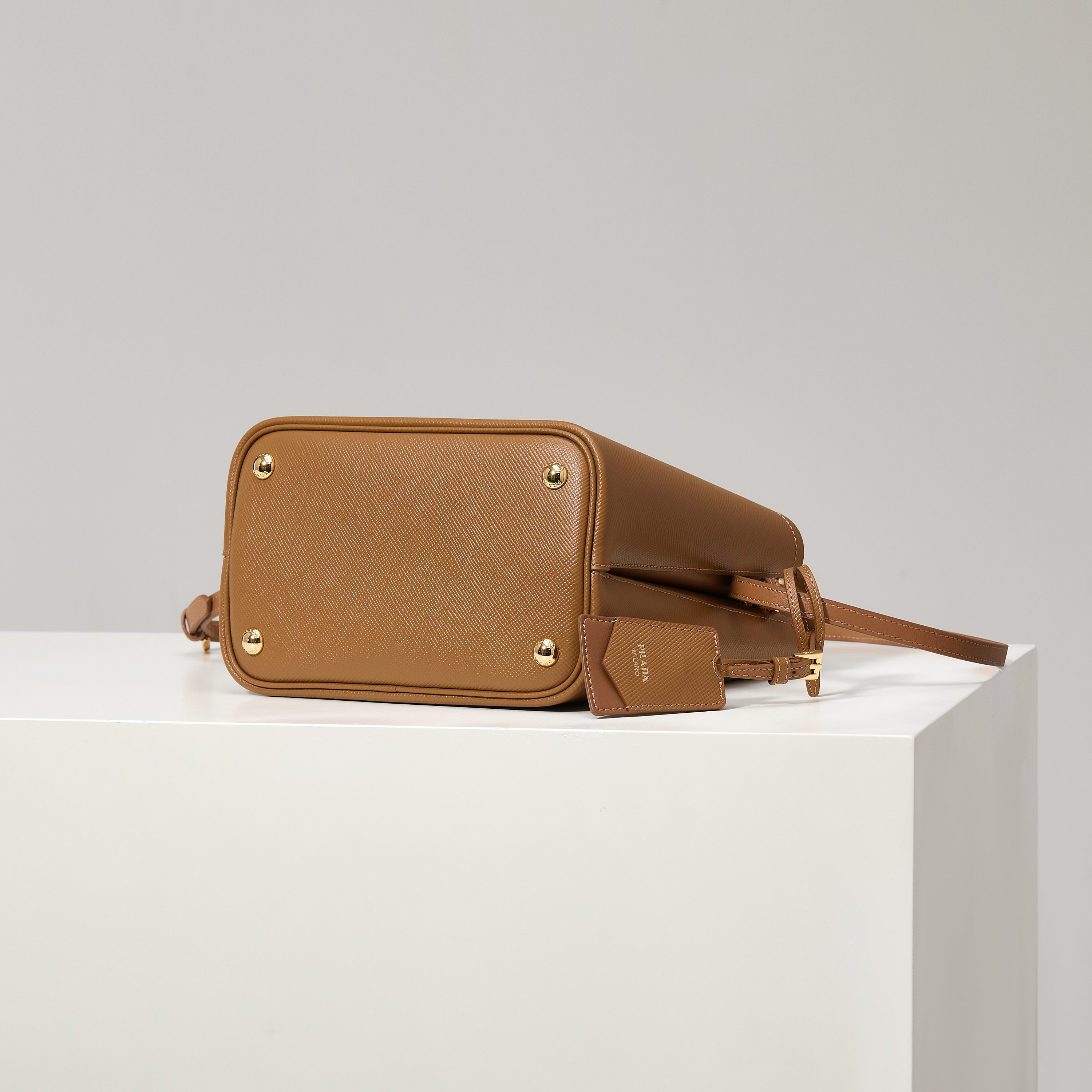 Prada Bucket Bag Sheepskin 13cm-s