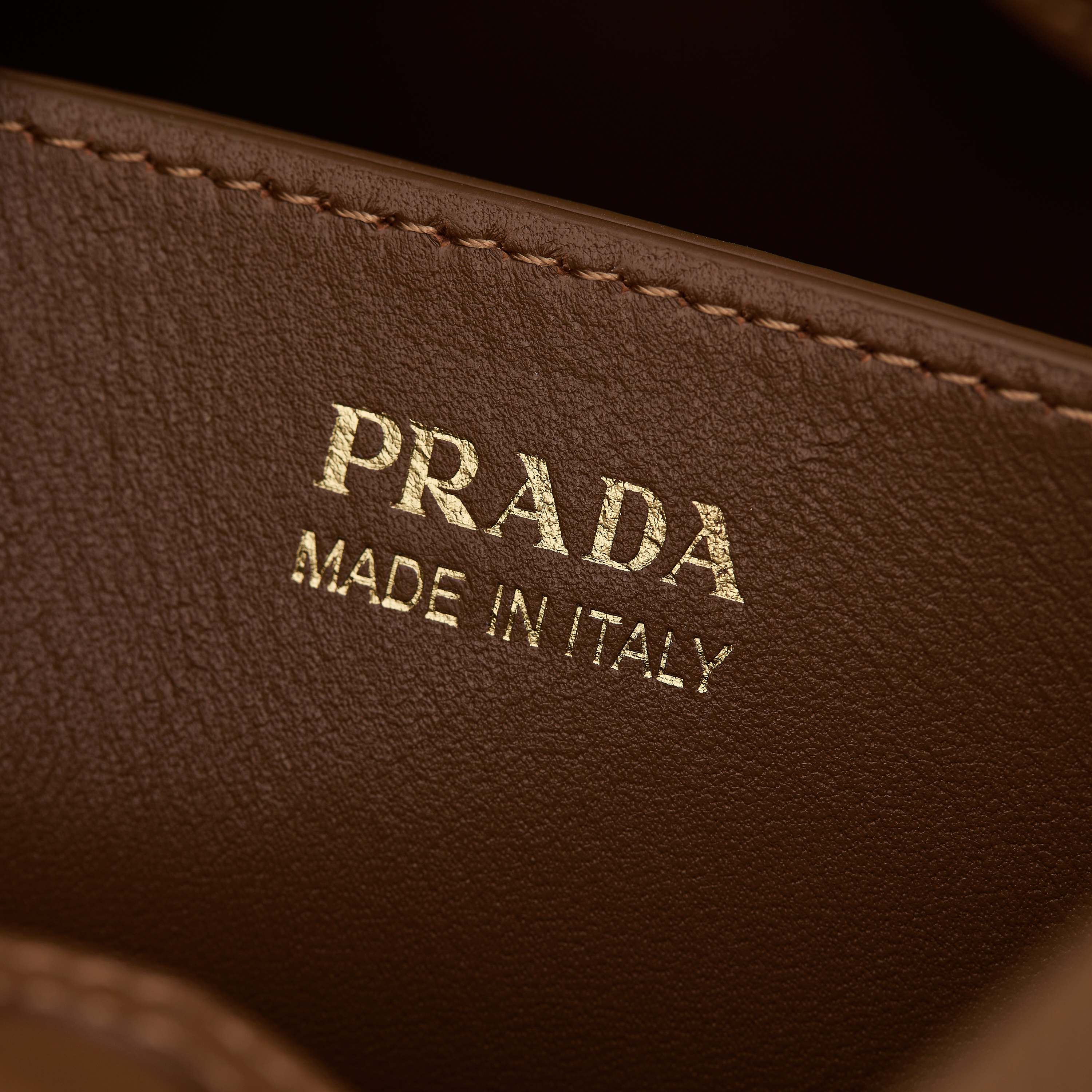 Prada Bucket Bag Sheepskin 13cm-s