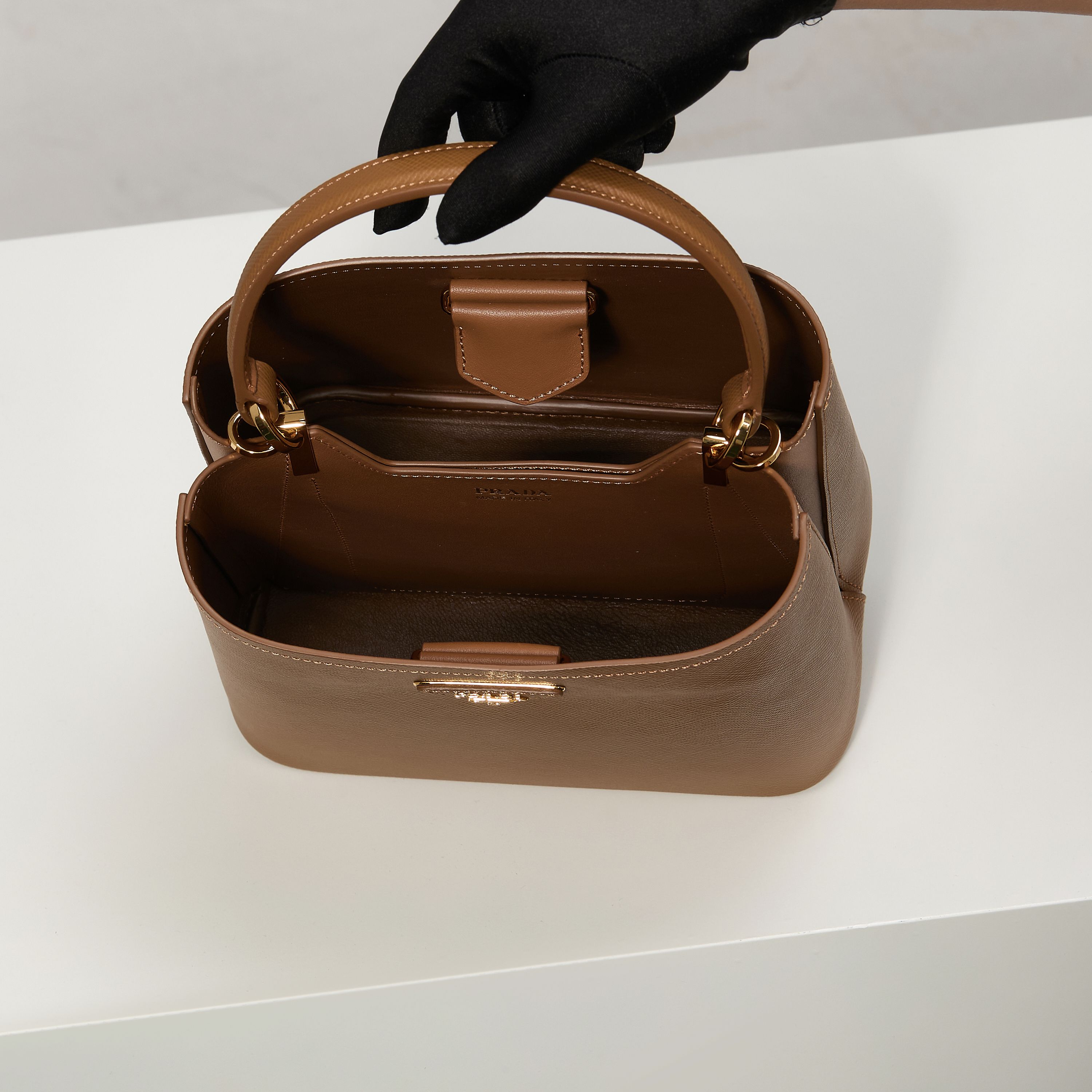 Prada Bucket Bag Sheepskin 13cm-s