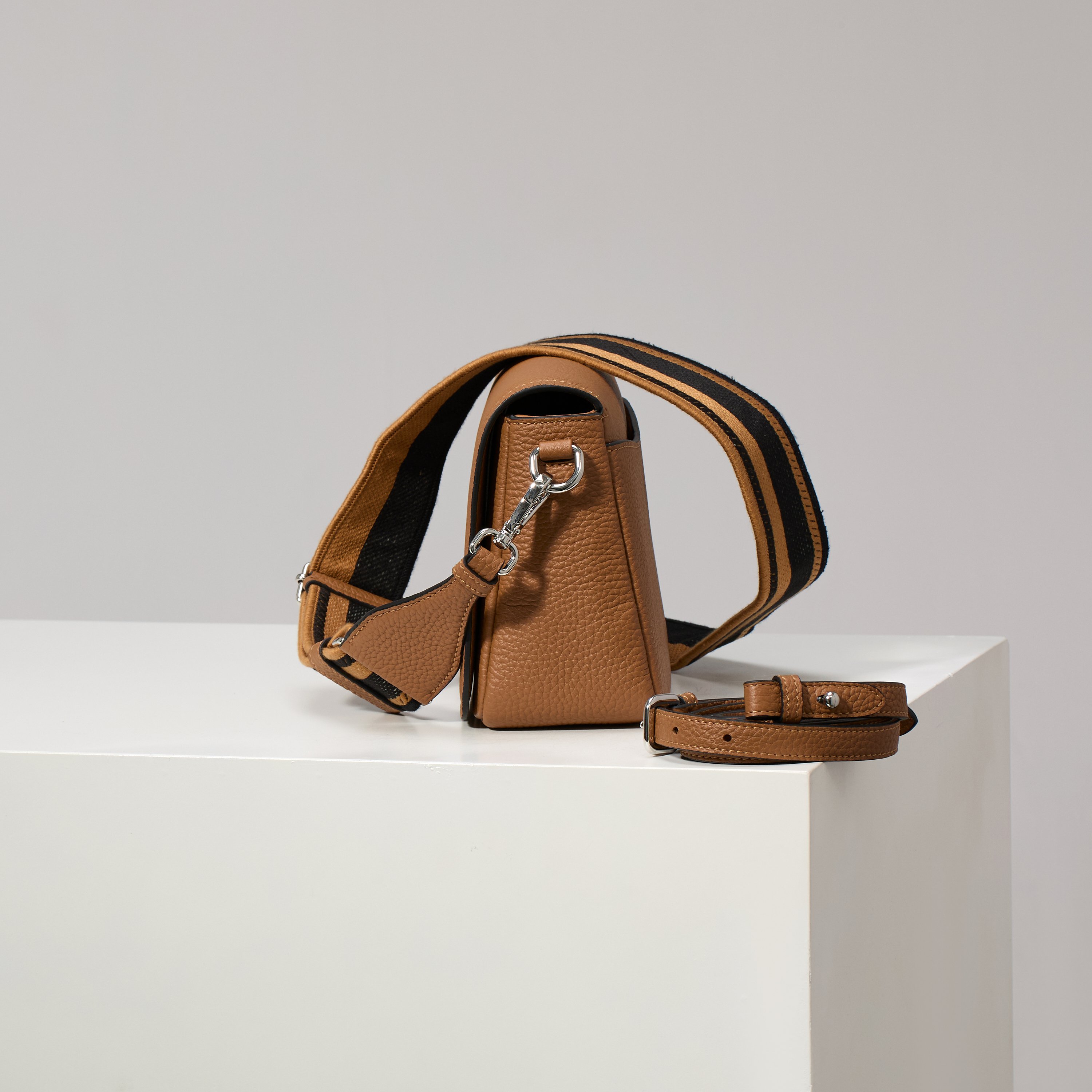 Prada Basic Bag Cow Leather M