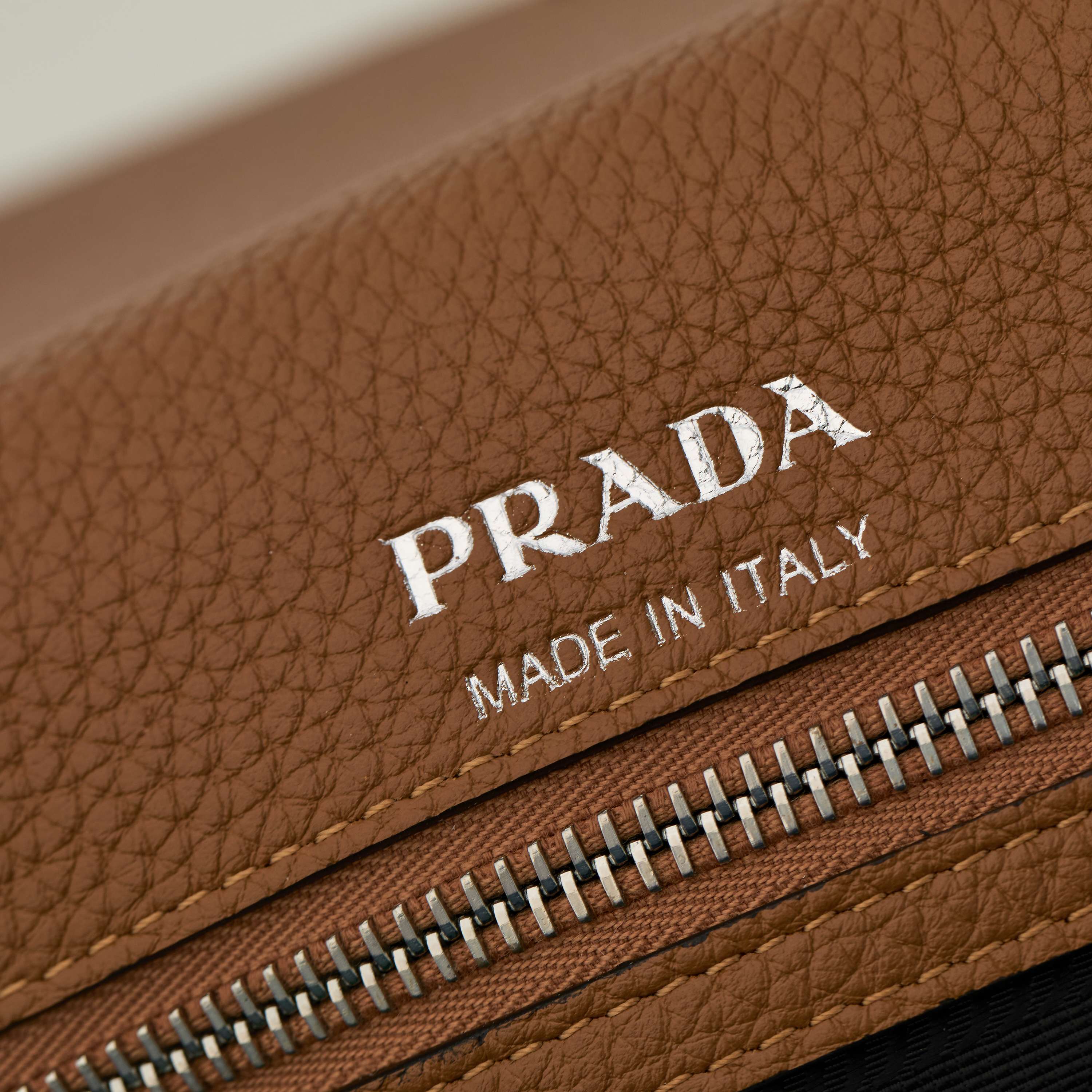 Prada Basic Bag Cow Leather M