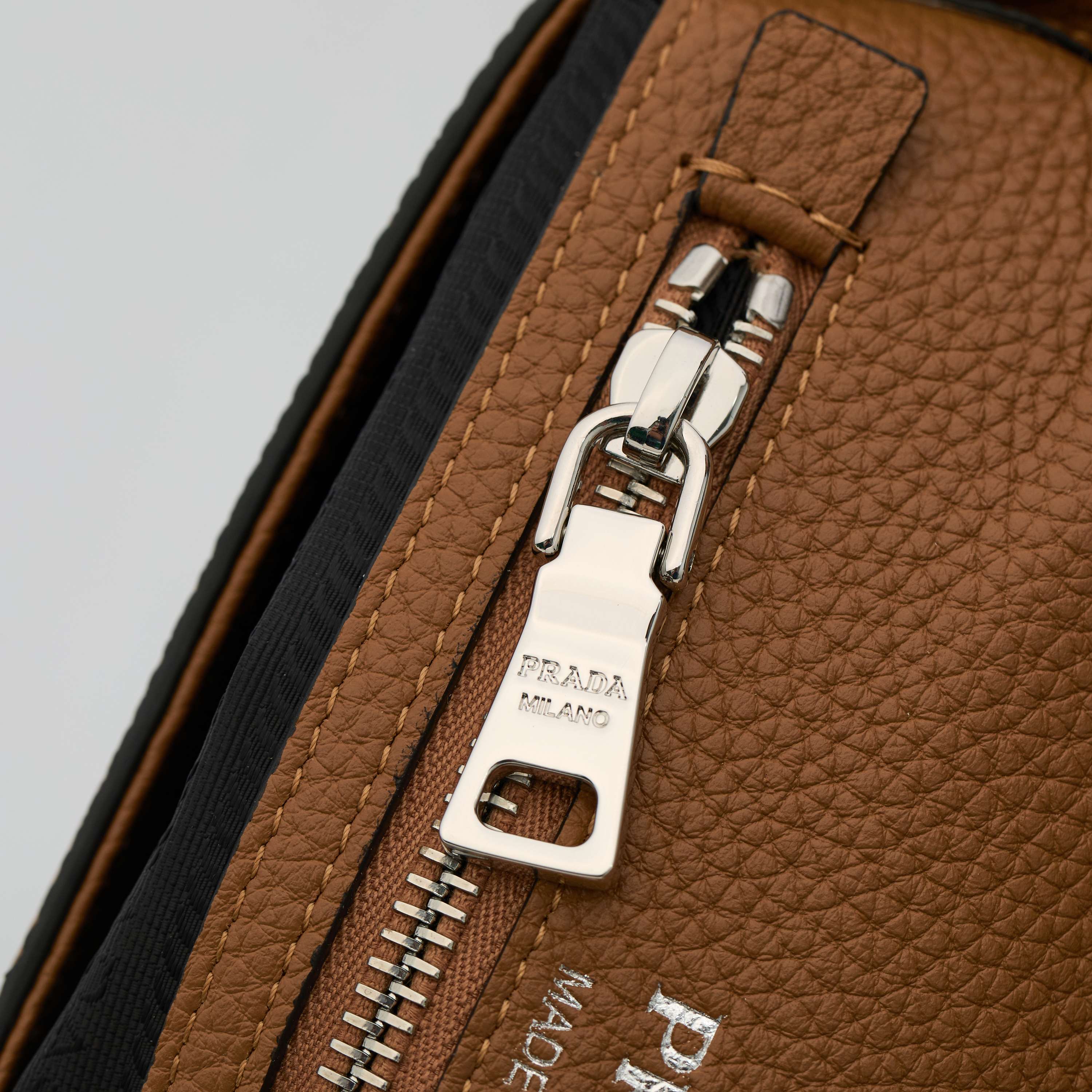 Prada Basic Bag Cow Leather M