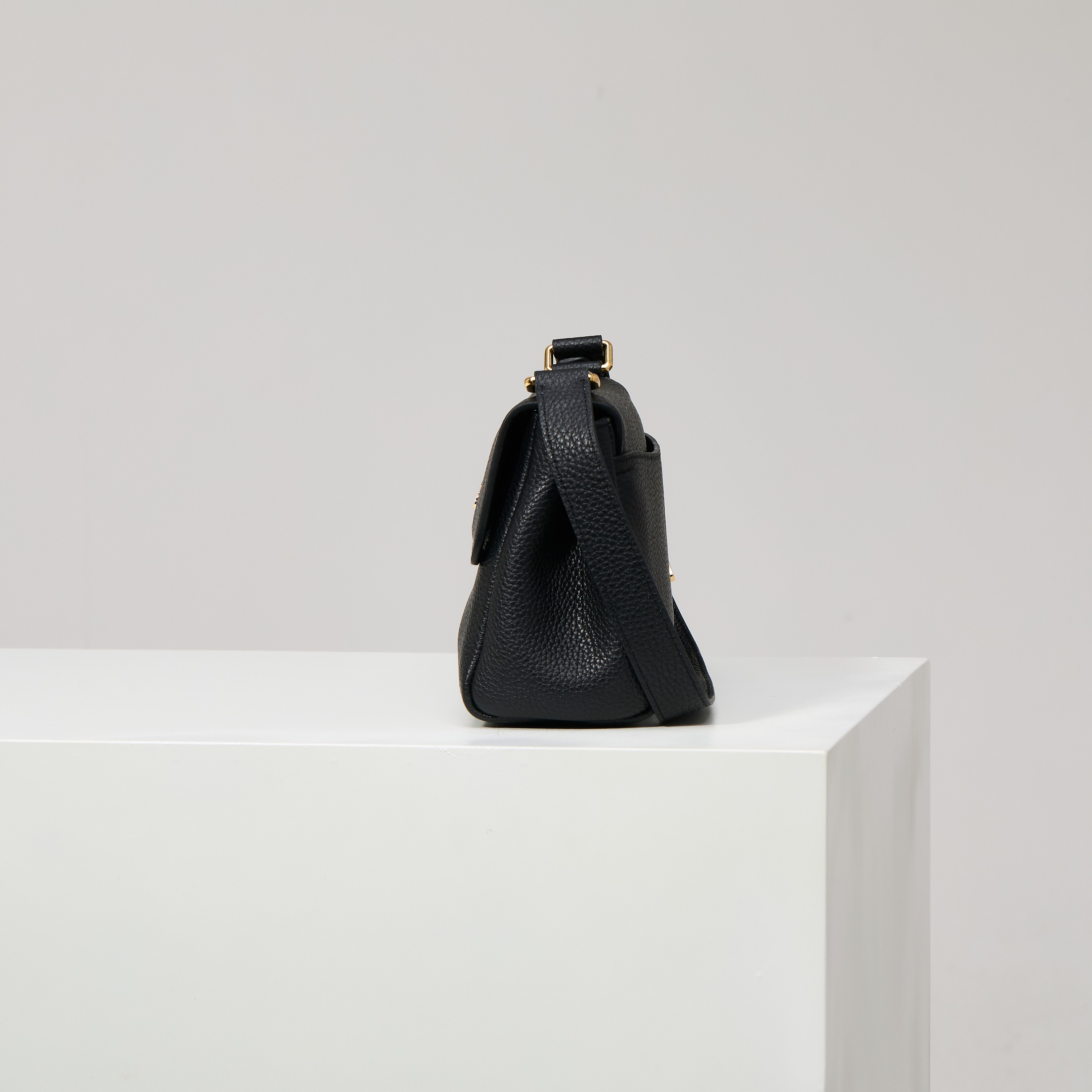 Prada Shoulder Bag Black M