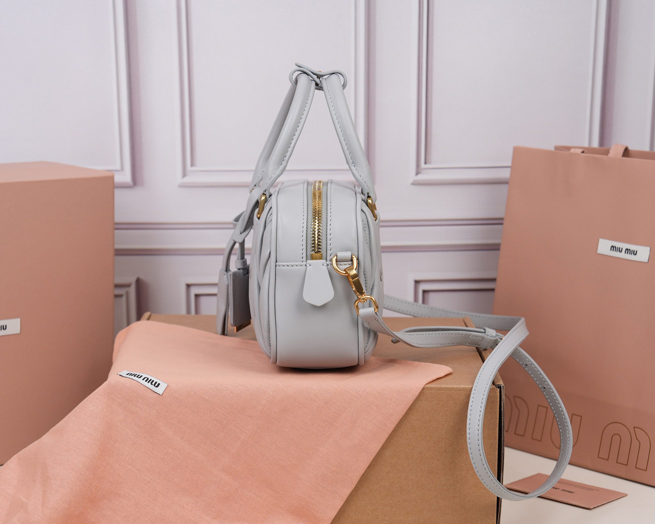 Prada Basic Bag Sheepskin M-l-s