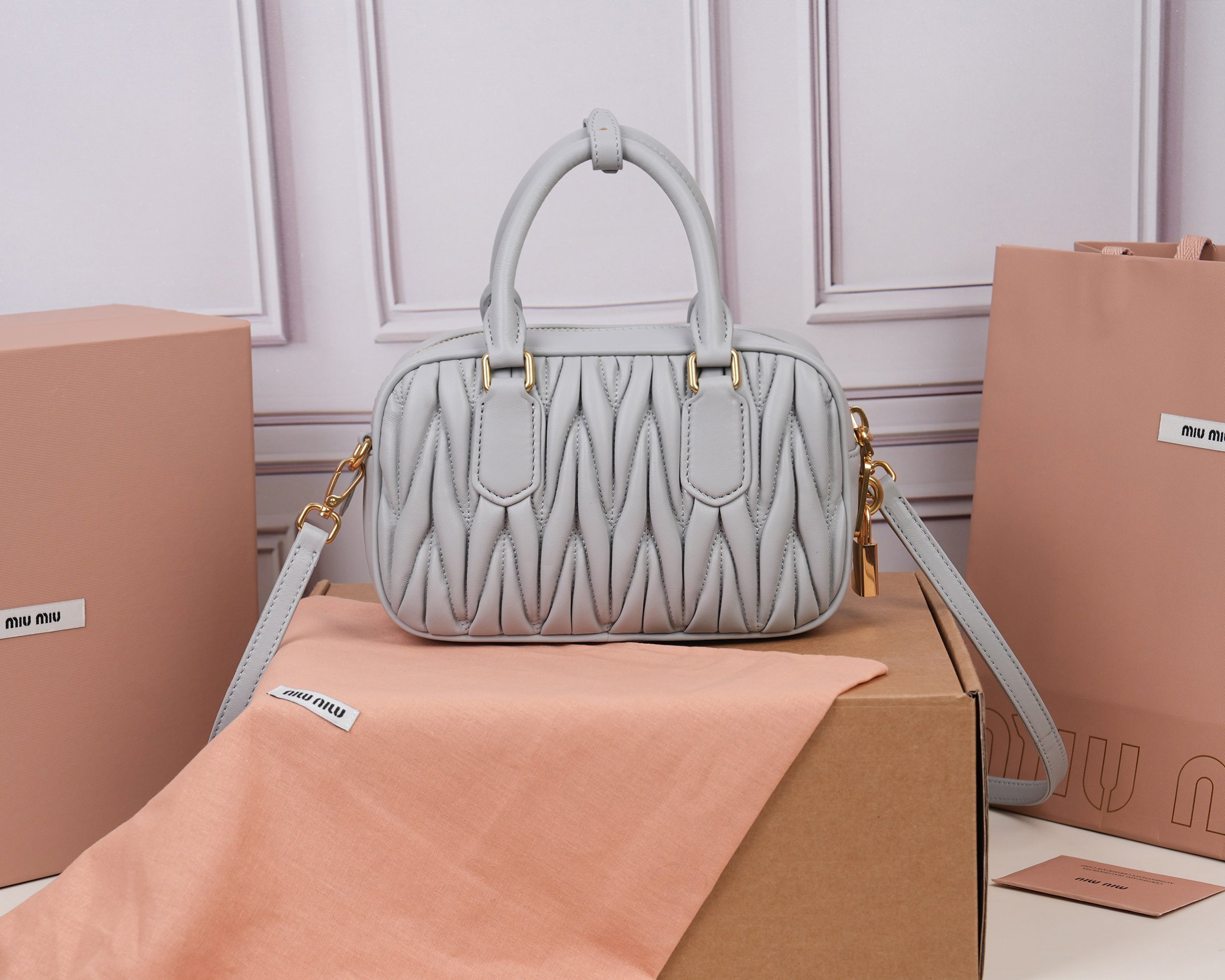 Prada Basic Bag Sheepskin M-l-s