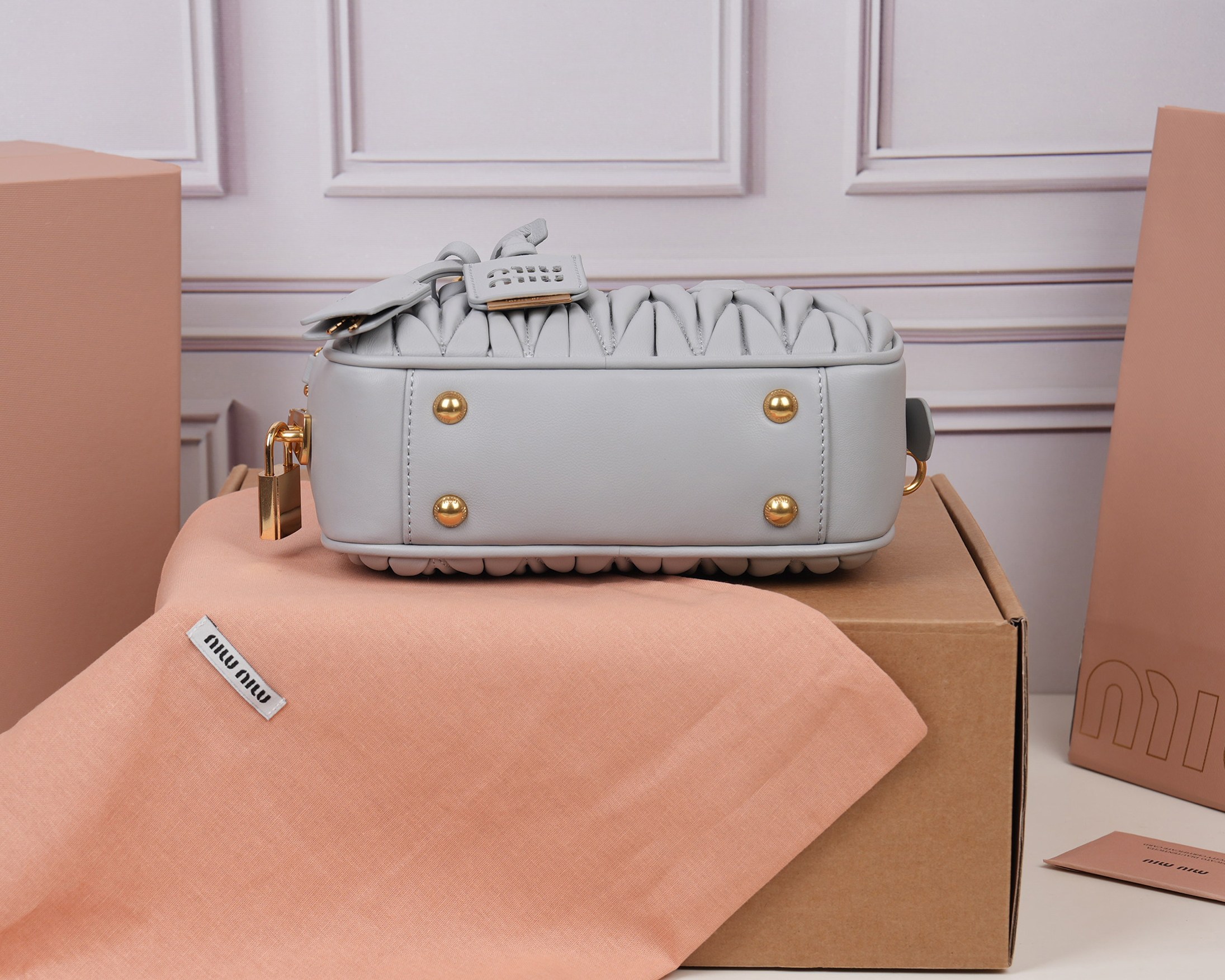 Prada Basic Bag Sheepskin M-l-s