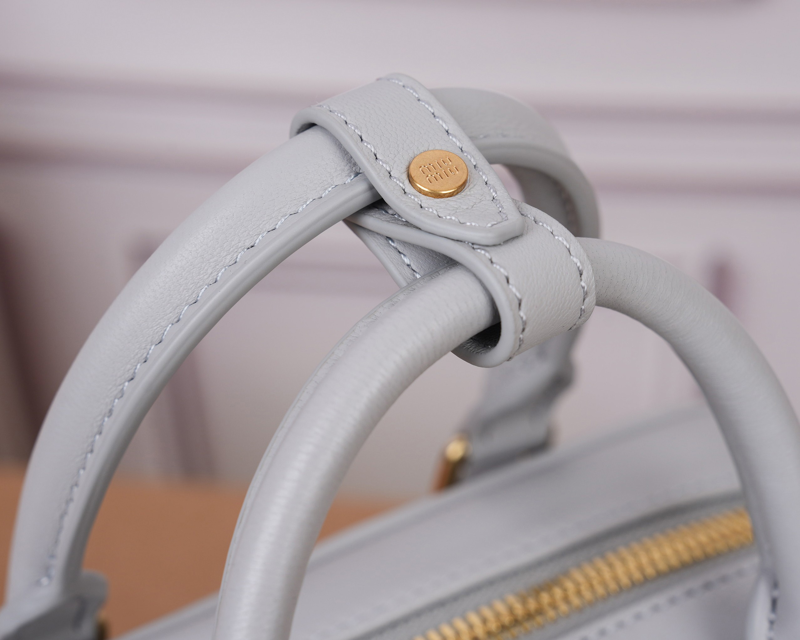 Prada Basic Bag Sheepskin M-l-s