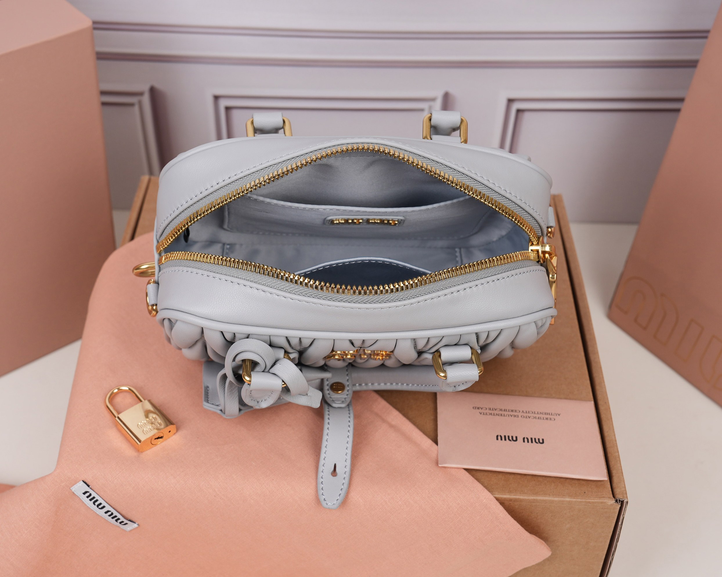 Prada Basic Bag Sheepskin M-l-s