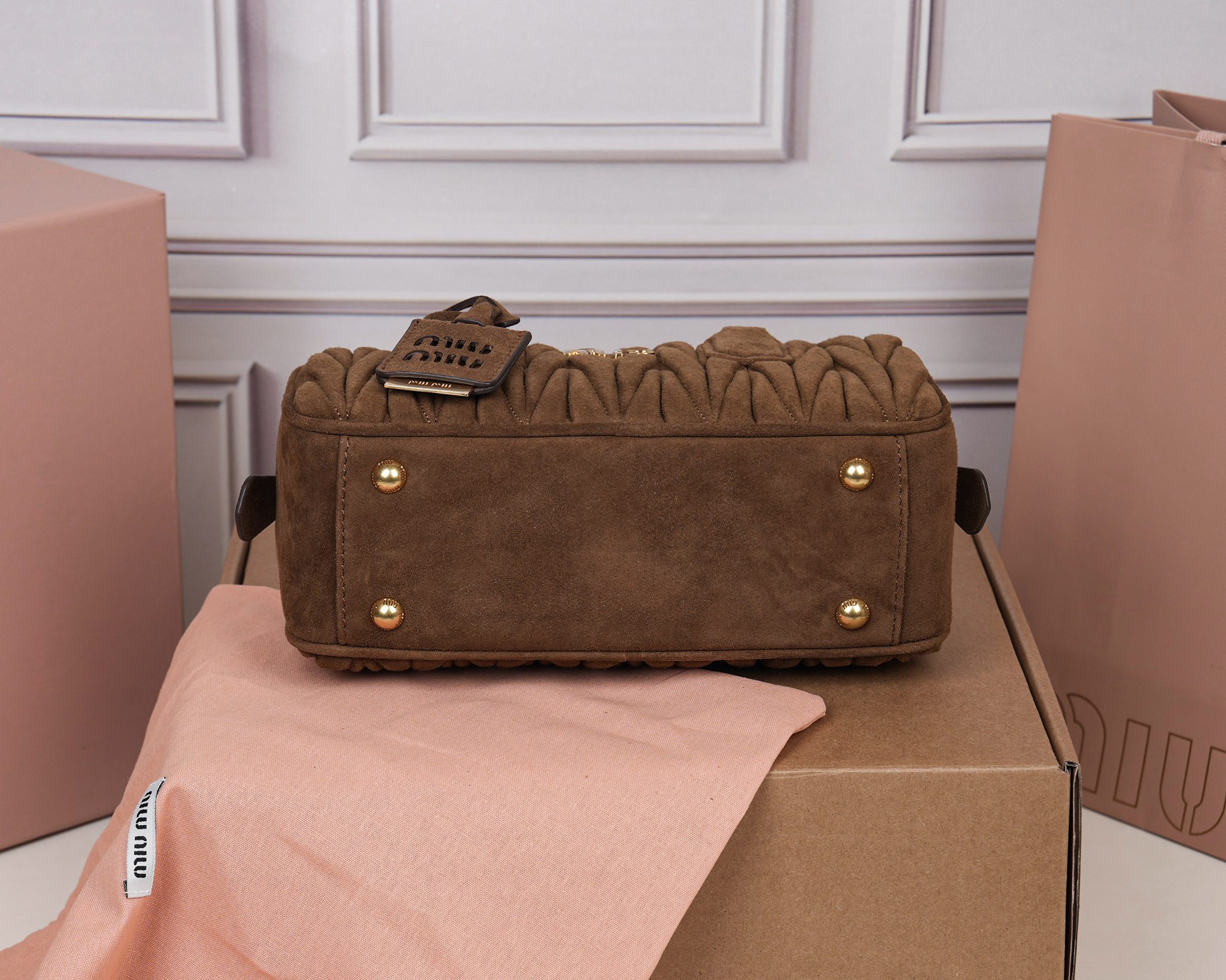 Prada Basic Bag Sheepskin M-l-s