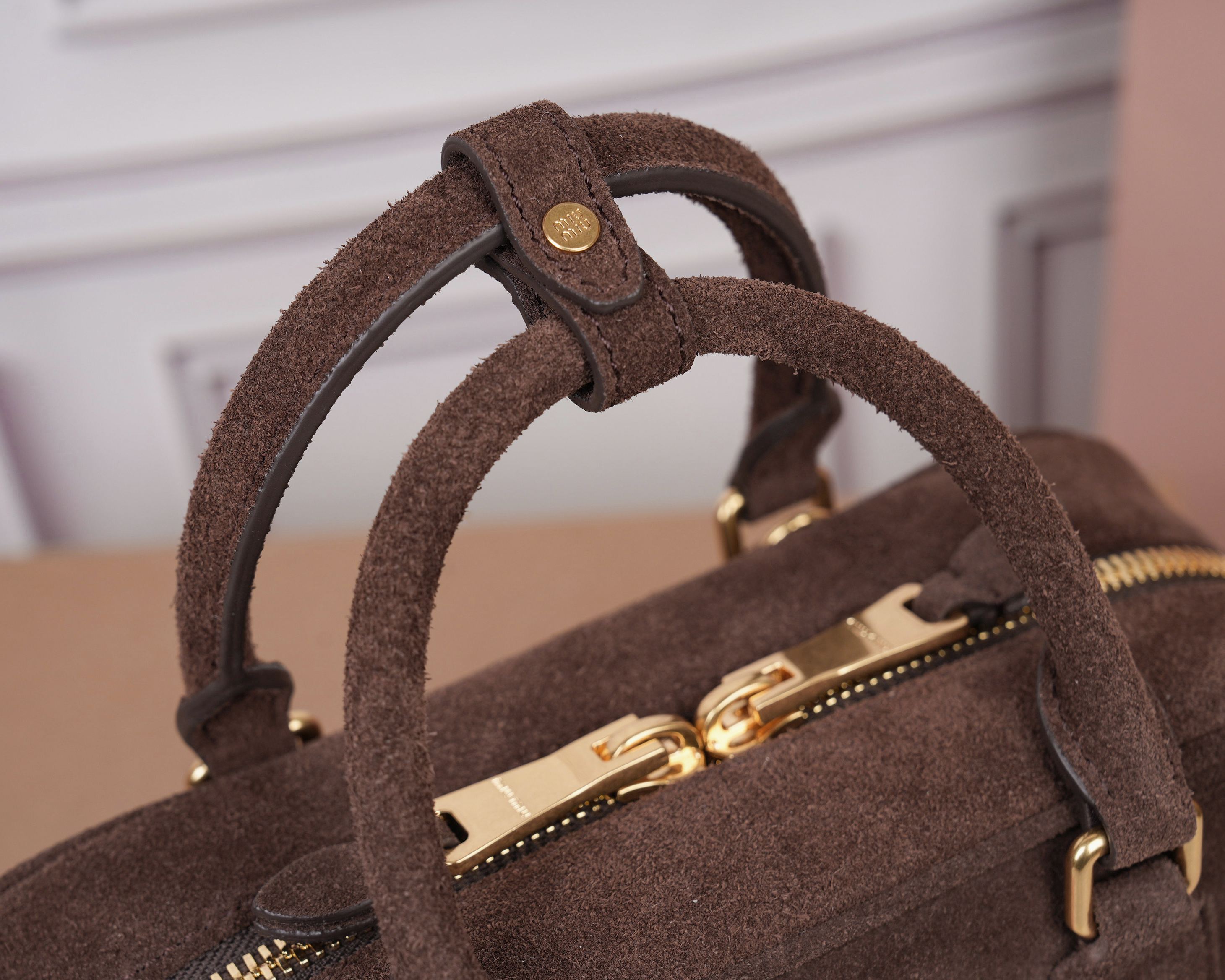 Prada Basic Bag M-l-s