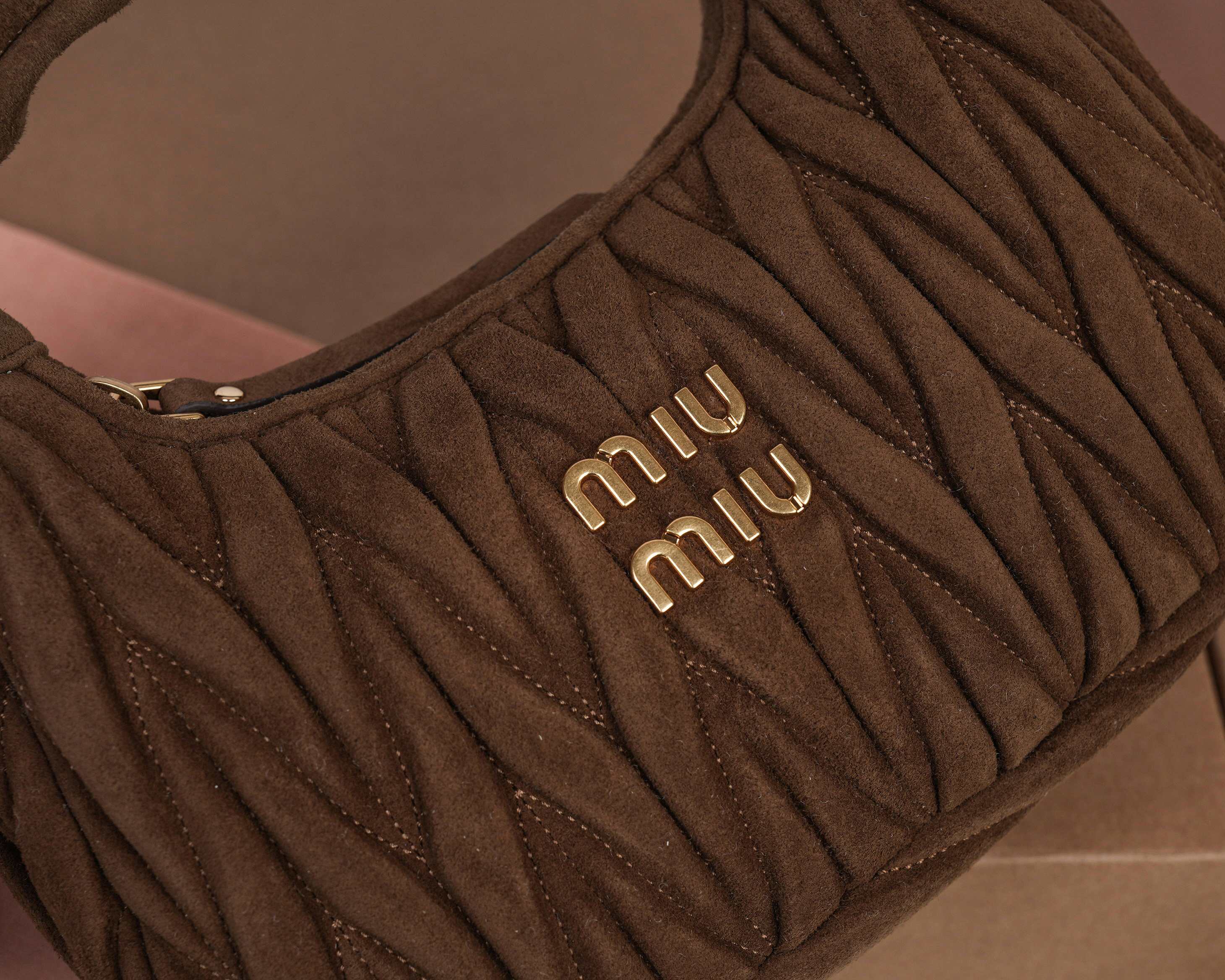 Miu Miu Basic Bag Sheepskin M-l-s