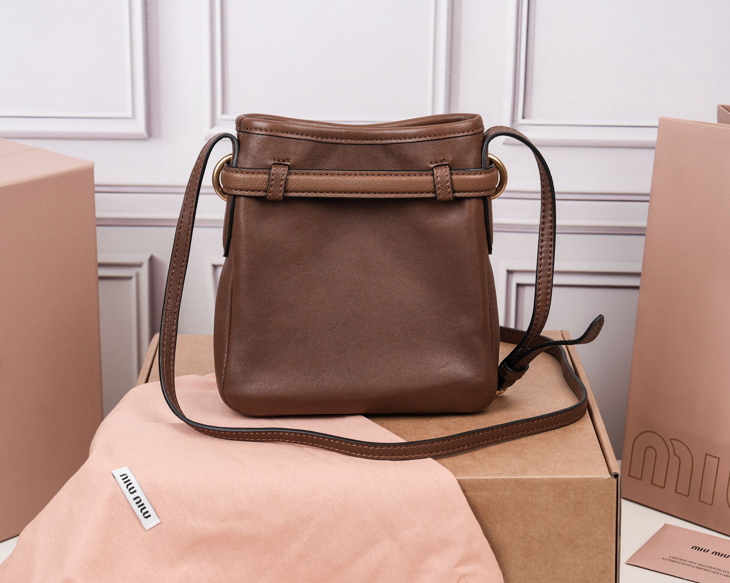 Prada Basic Bag Sheepskin M-s