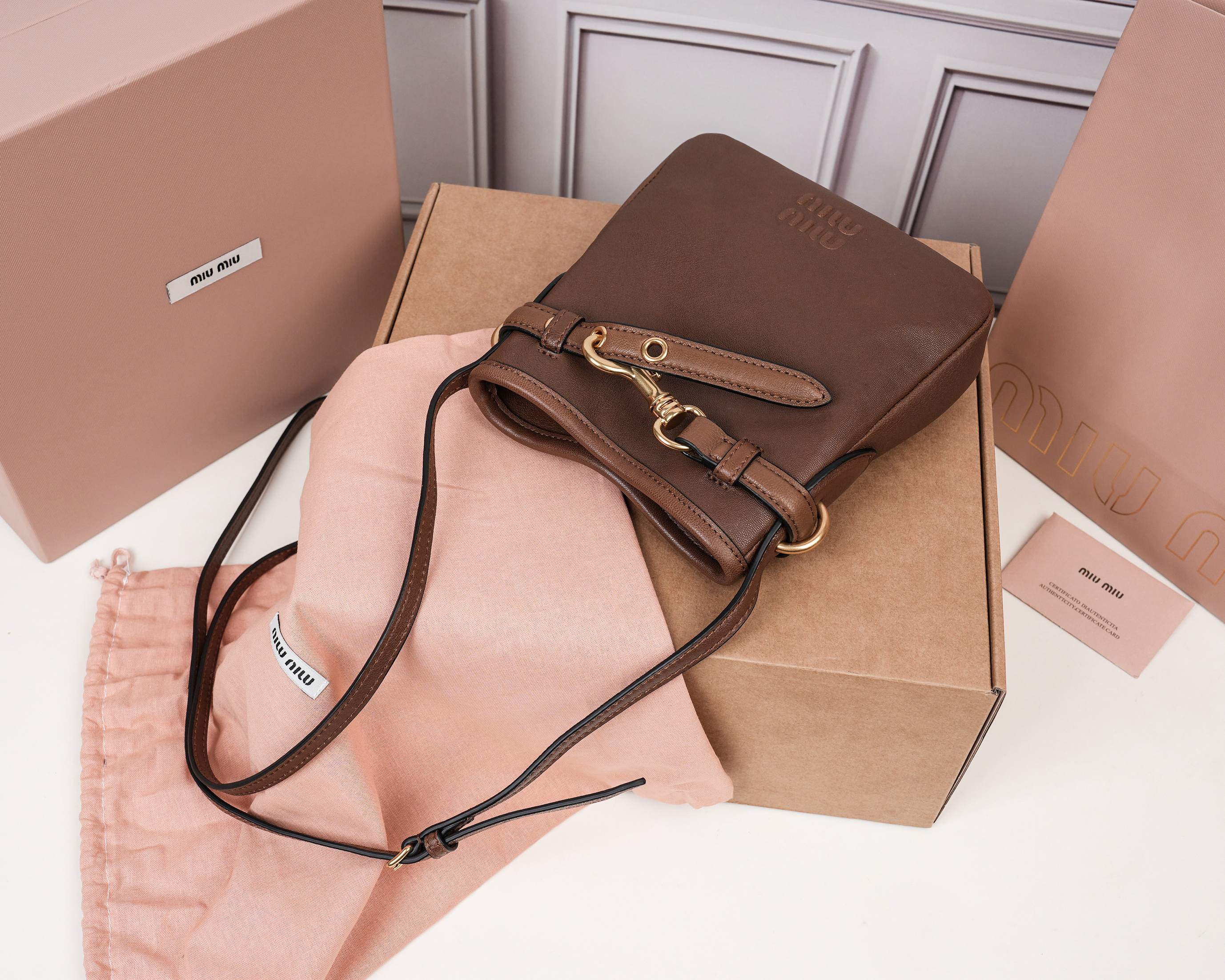 Prada Basic Bag Sheepskin M-s