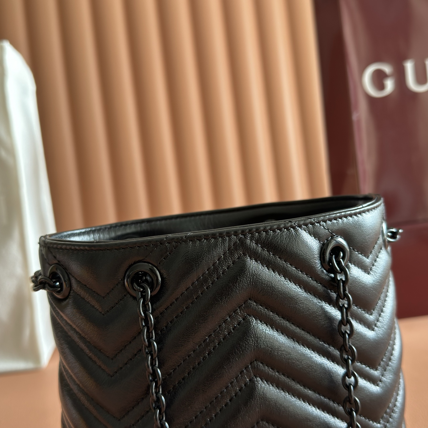 Gucci Bucket Bag Black M