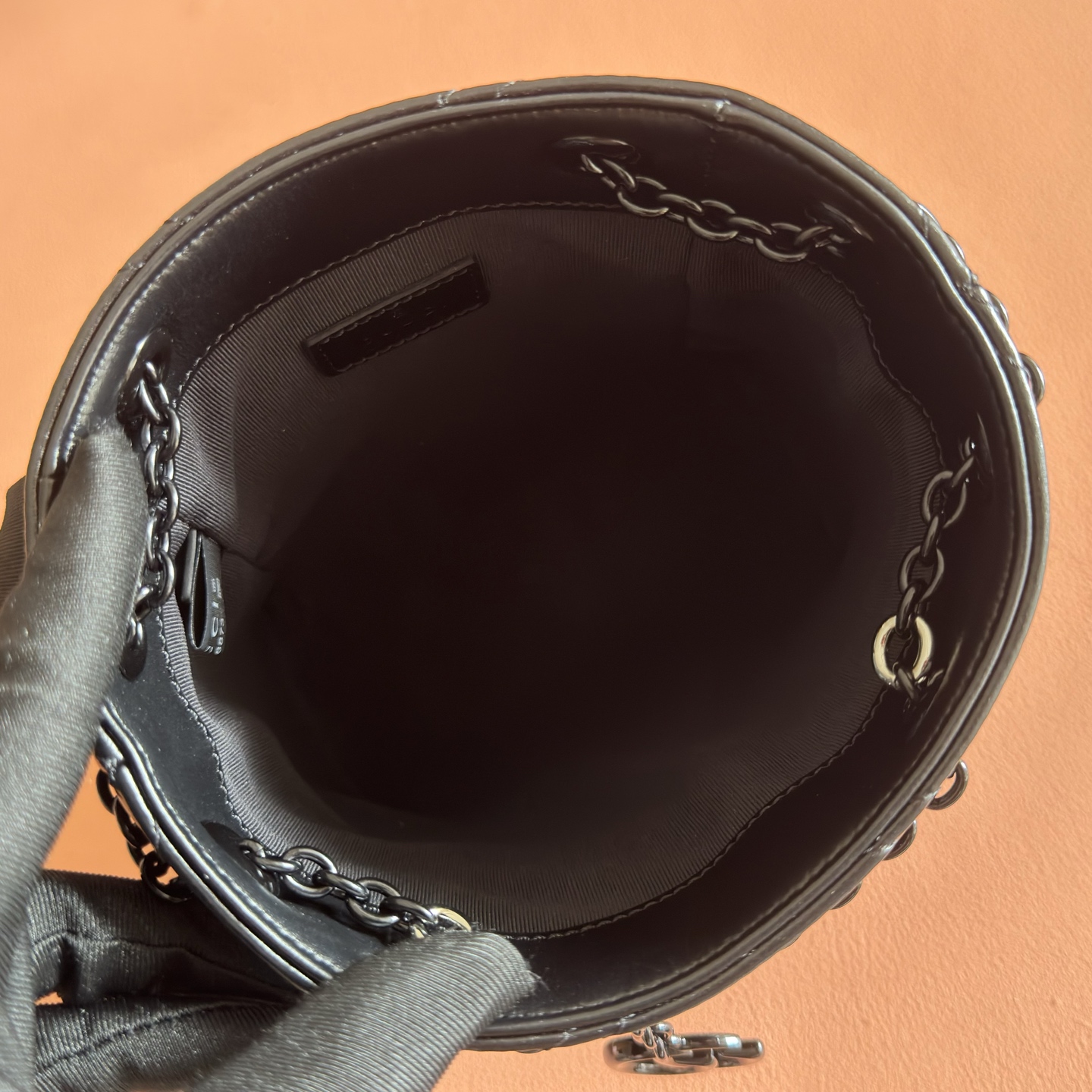 Gucci Bucket Bag Black M