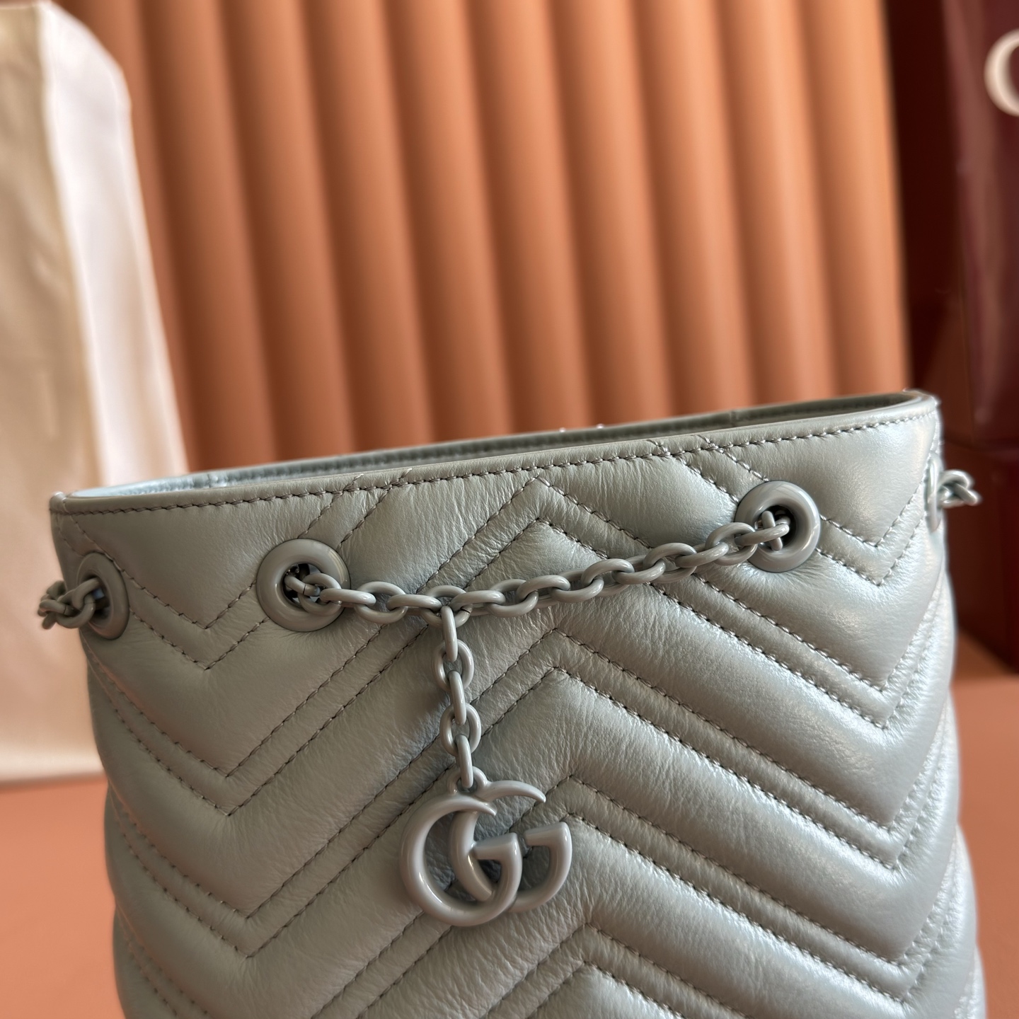 Gucci Bucket Bag Black M