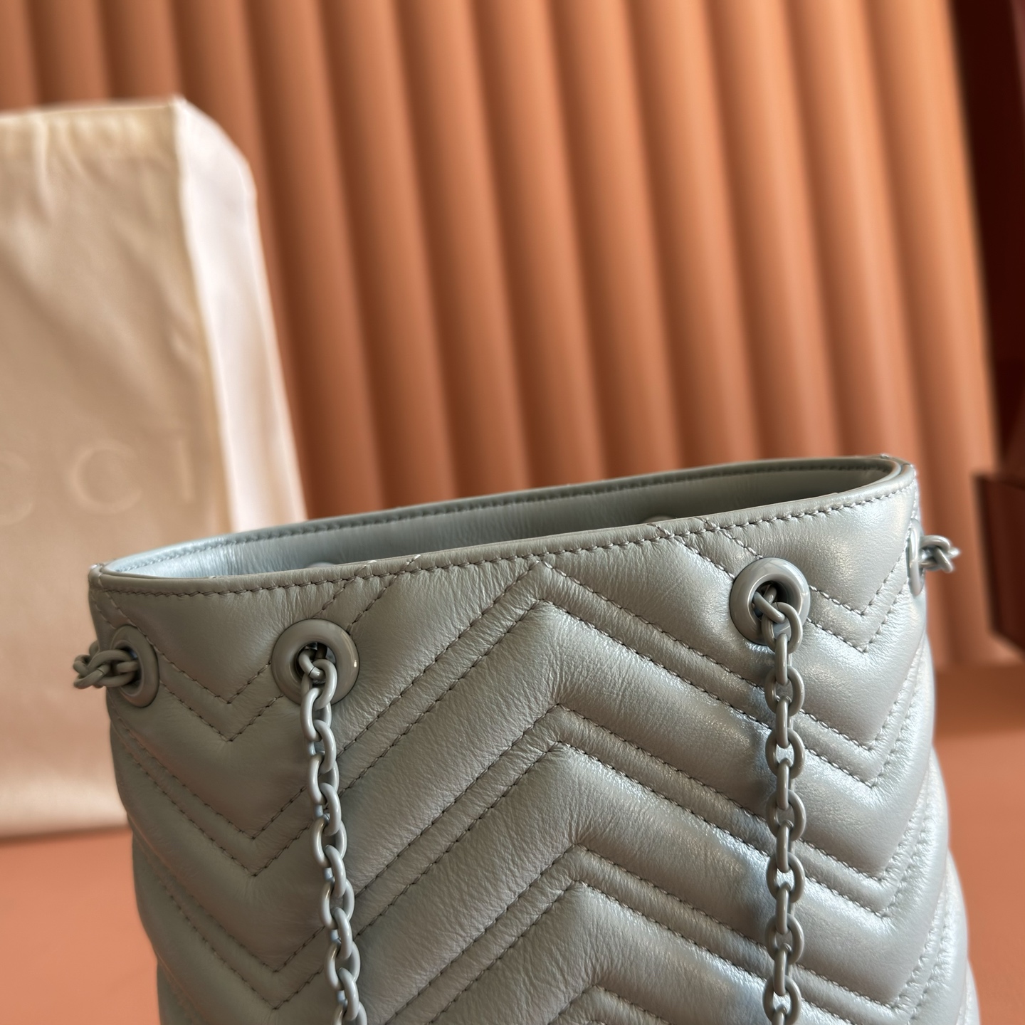 Gucci Bucket Bag Black M