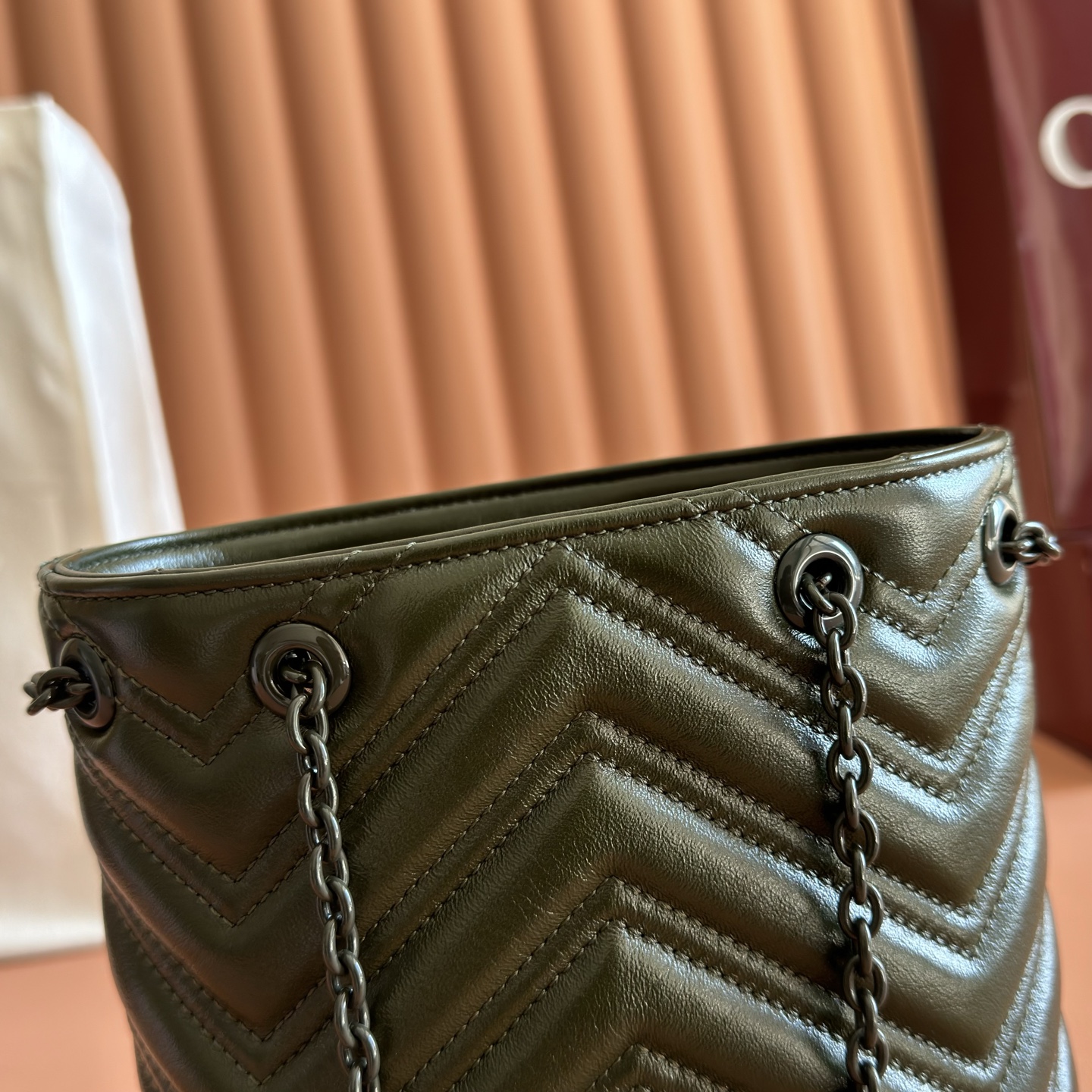 Gucci Bucket Bag Black M