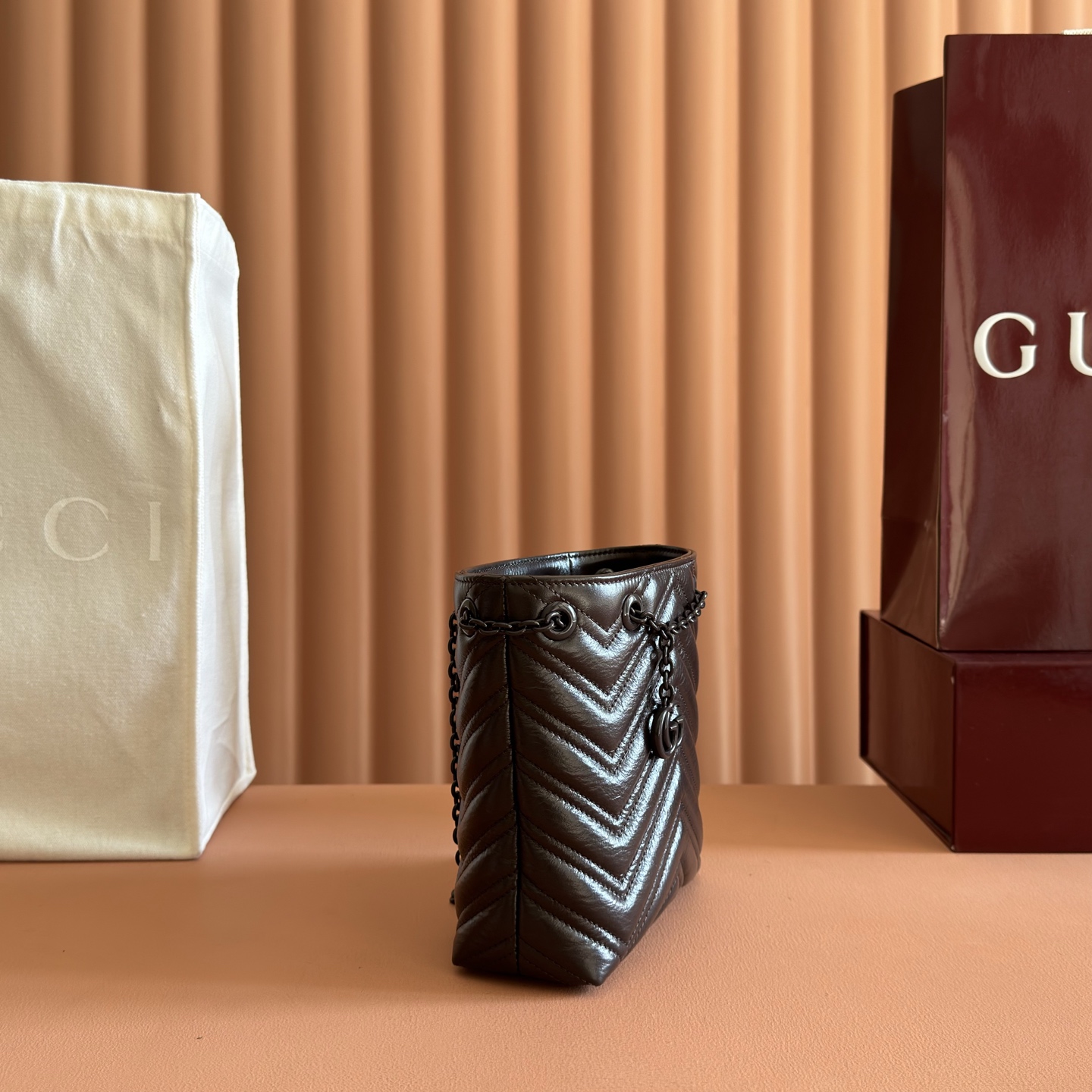 Gucci Bucket Bag Black M