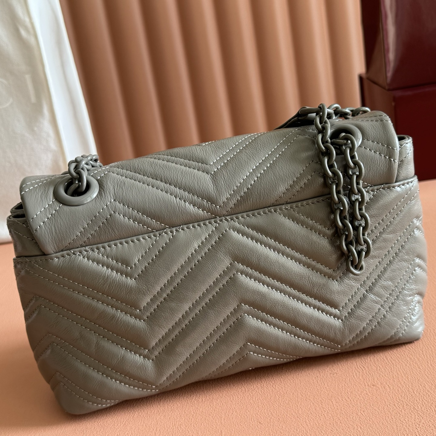 Gucci Basic Bag Cow Leather Black M