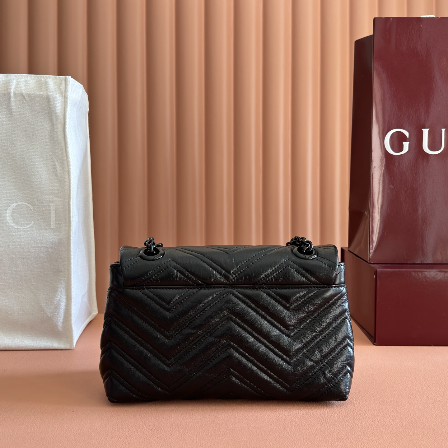 Gucci Basic Bag Cow Leather Black M