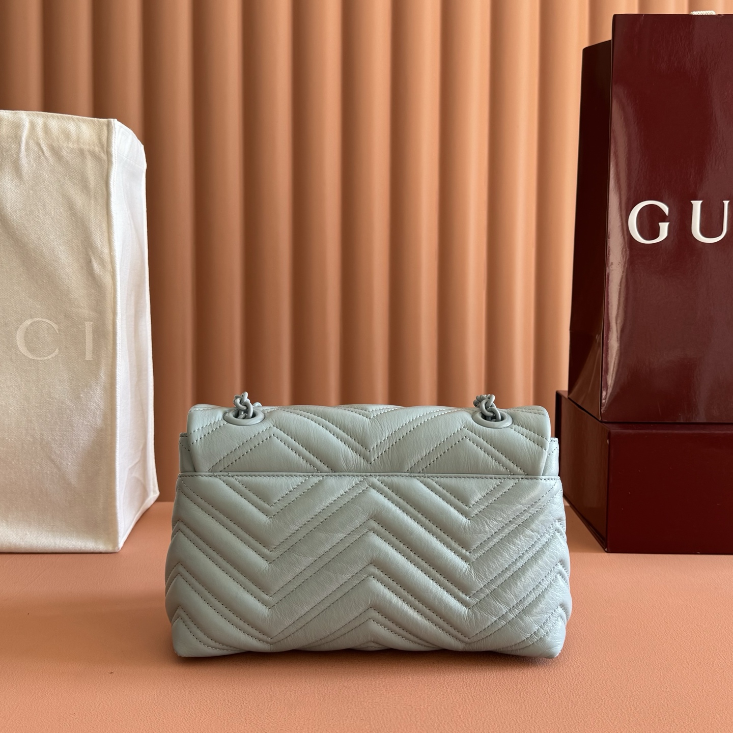 Gucci Basic Bag Cow Leather Black M