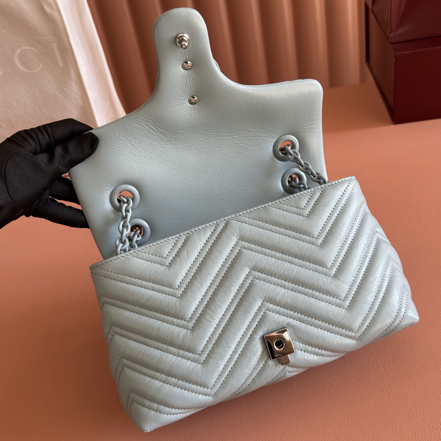 Gucci Basic Bag Cow Leather Black M