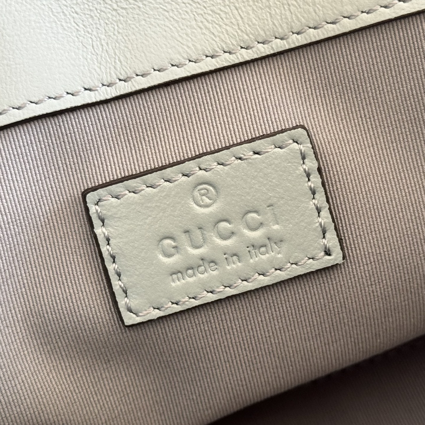 Gucci Basic Bag Cow Leather Black M