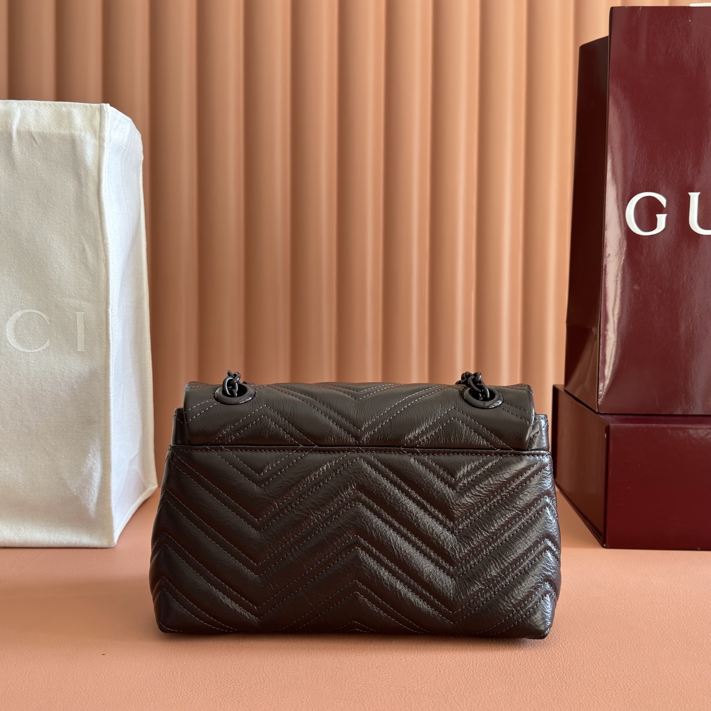 Gucci Basic Bag Cow Leather Black M