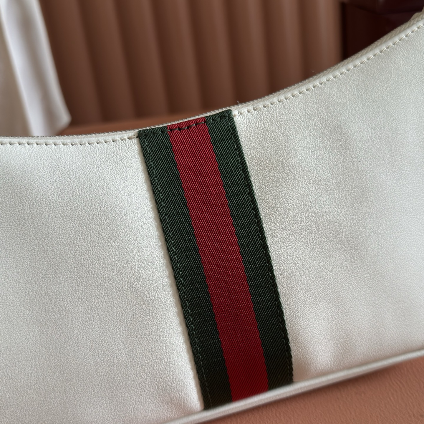 Gucci Basic Bag Black M