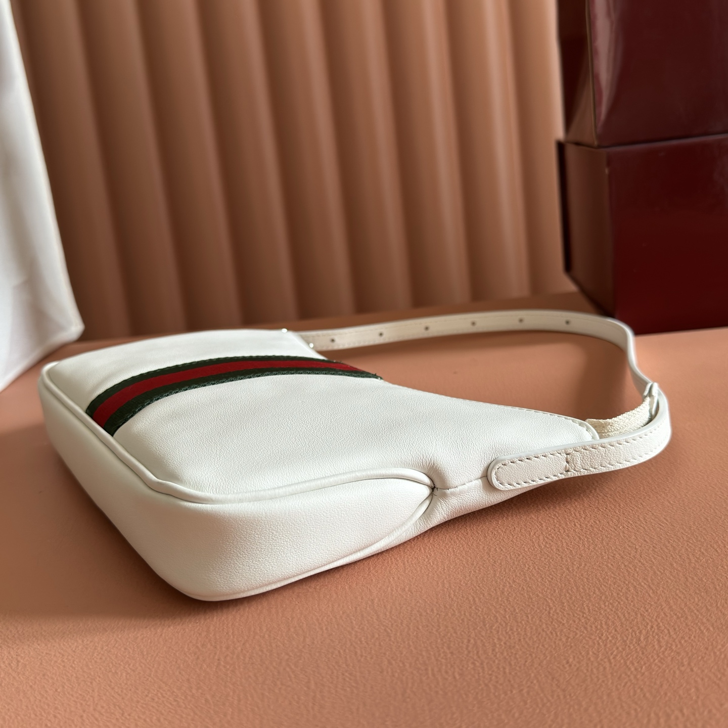 Gucci Basic Bag Black M