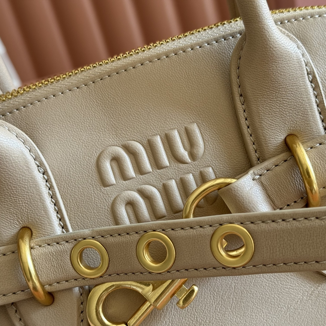 Miu Miu Tote Bag Sheepskin M