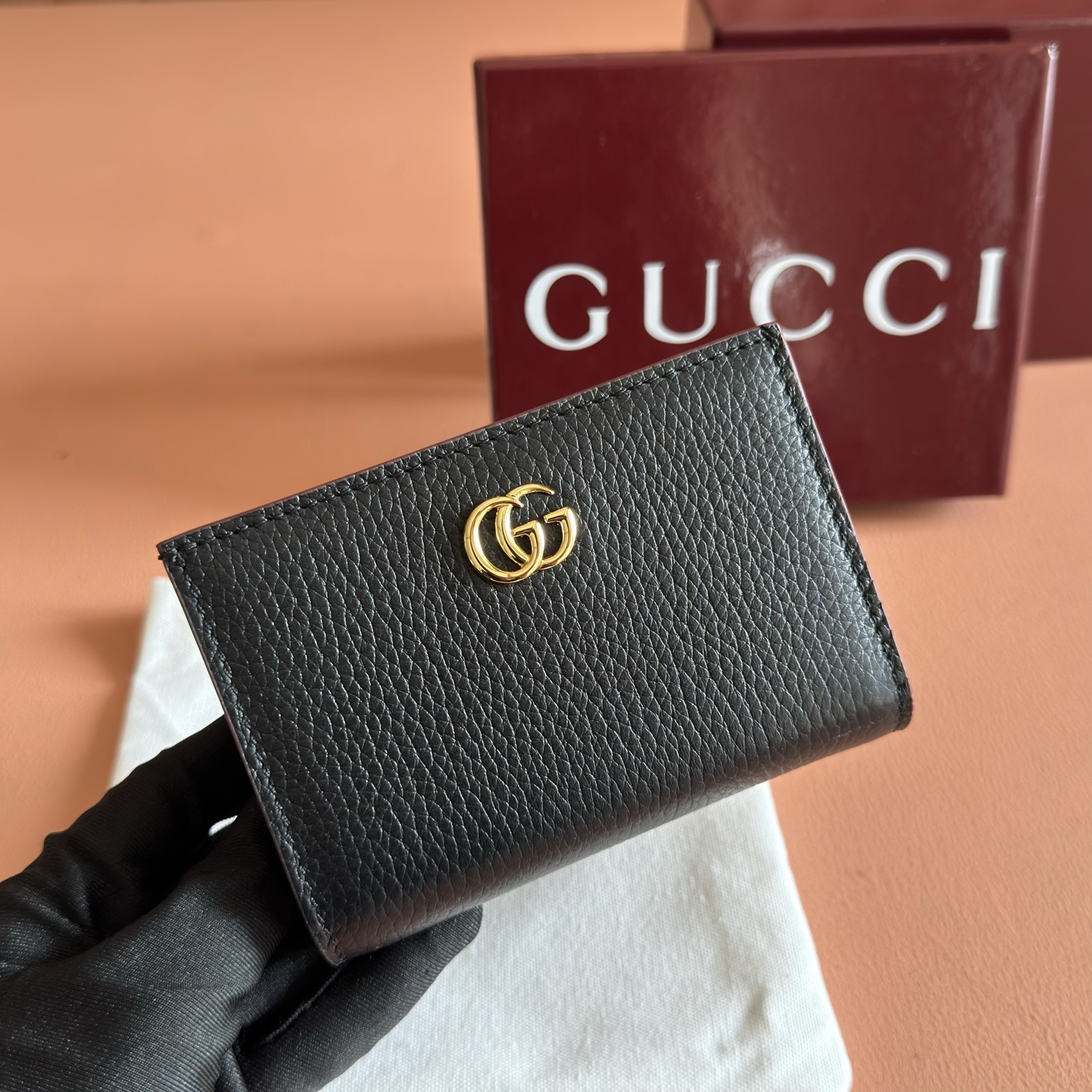 Gucci Basic Bag Black M-s