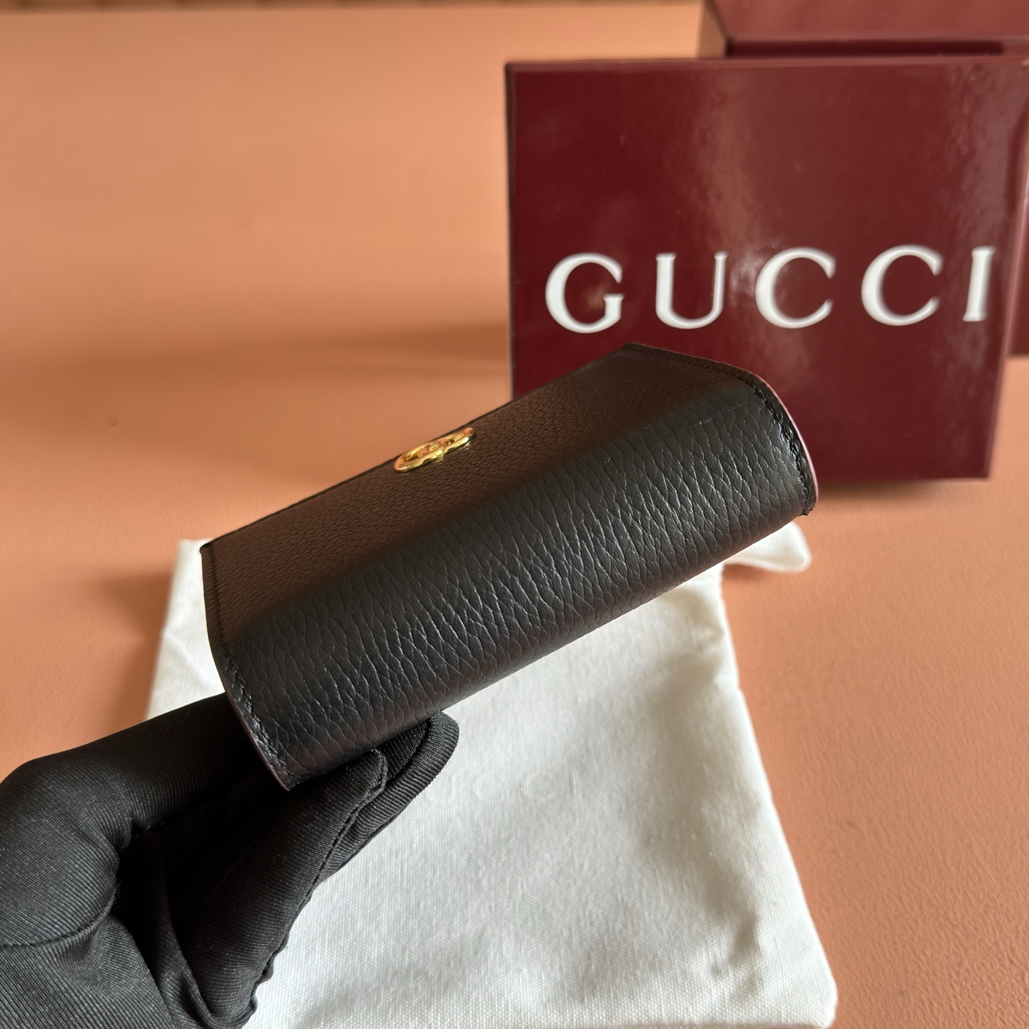 Gucci Basic Bag Black M-s