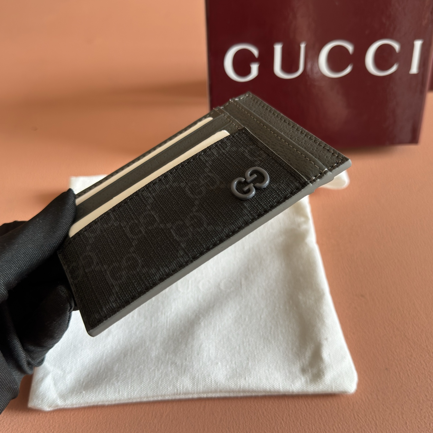 Gucci Basic Bag Black M-s