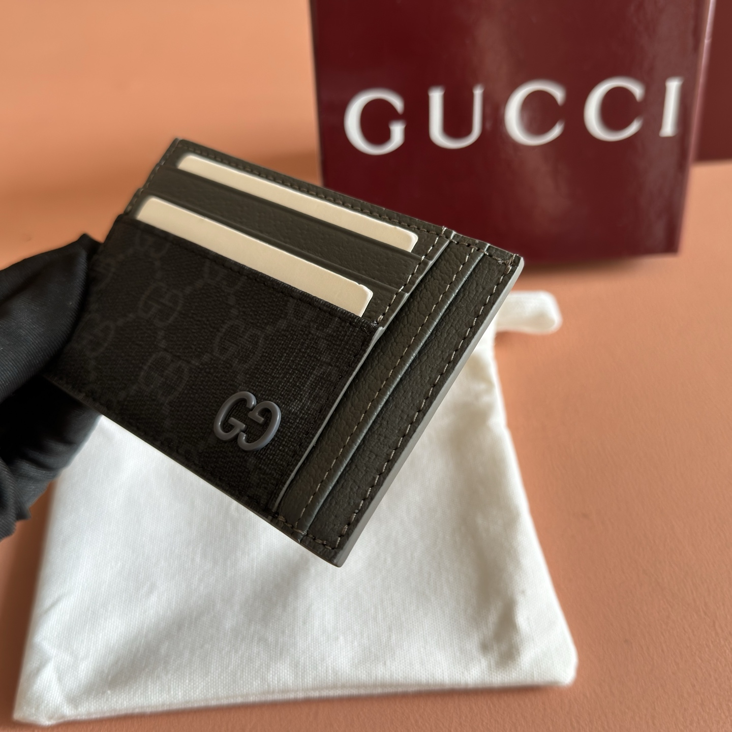 Gucci Basic Bag Black M-s