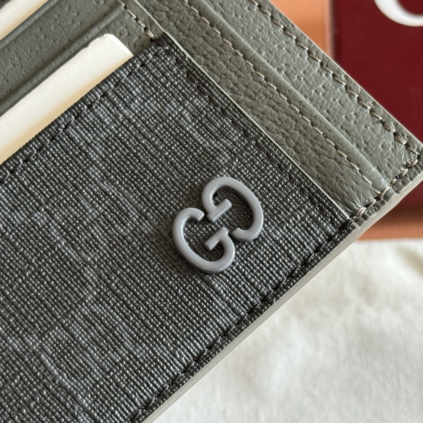 Gucci Basic Bag Black M-s